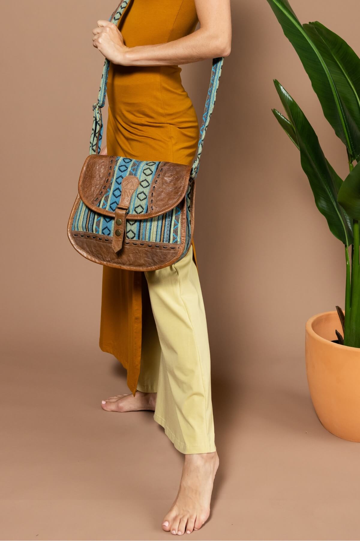 Surya Australia Buffalo Leather & Cotton Bag - Fougères