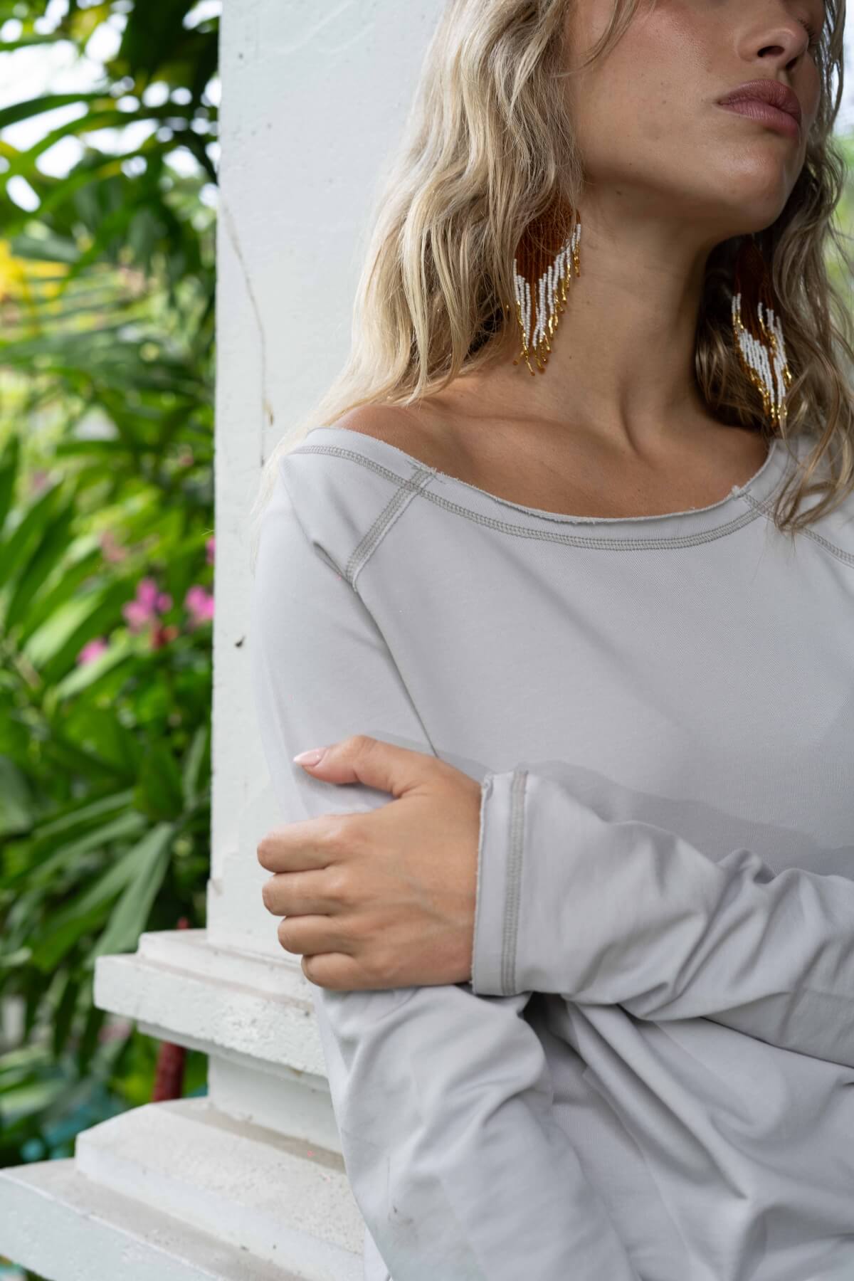 Organic Cotton Oversized Sweater for Women - Neckline detail