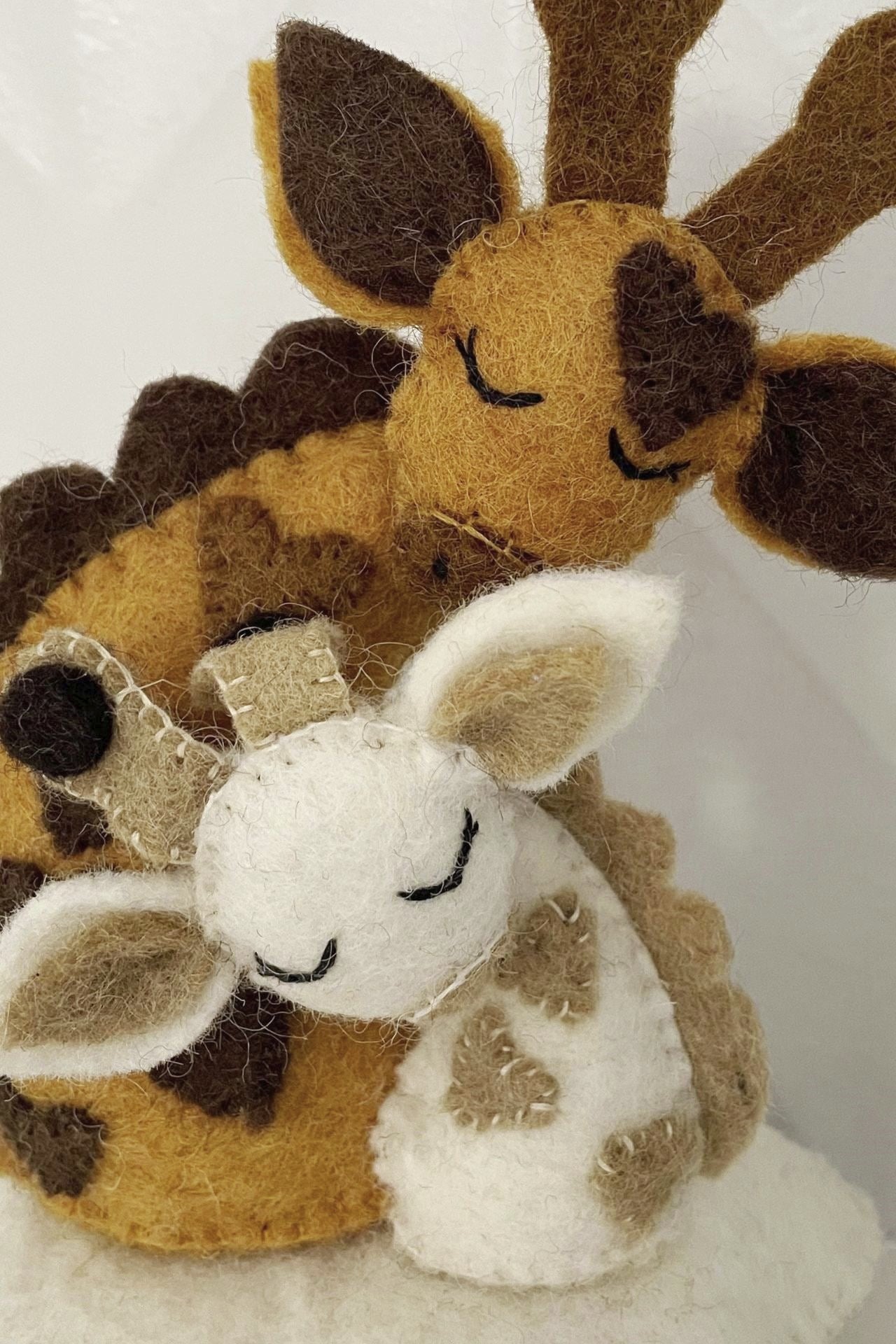 Surya Australia Ethical Wool Felt Baby Toy / Mobile - Sleeping Giraffes