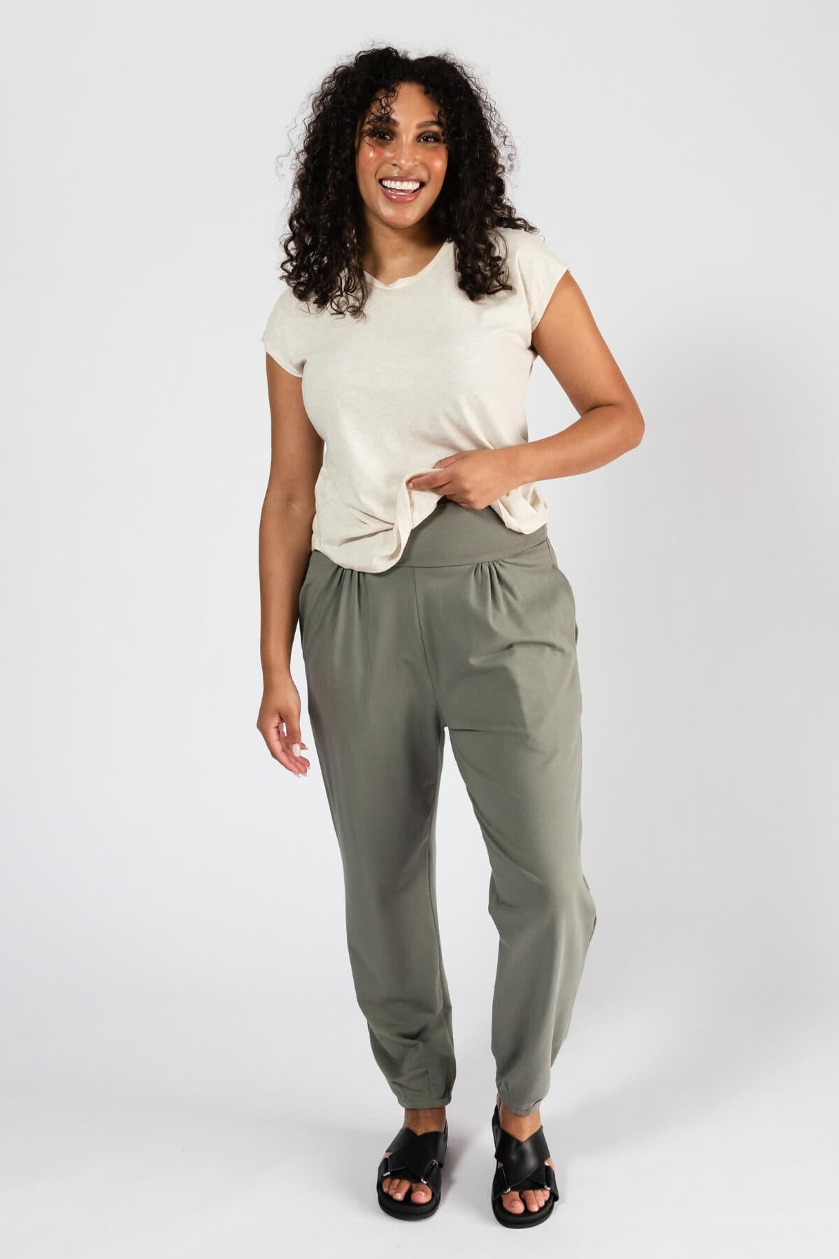 Surya Organic Cotton Everyday Pants | waistband detail