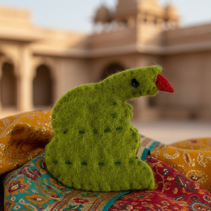 Surya Wool Felt Finger Puppets made in Nepal - Snake