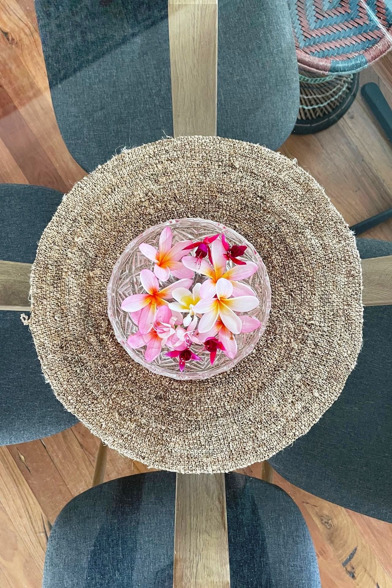 Surya Organic Hemp Centrepiece made in Nepal