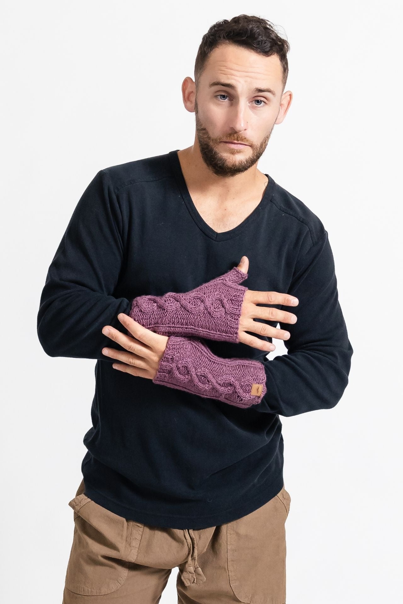 Surya Australia merino wool hand warmers for men from Nepal - Dusty Mauve