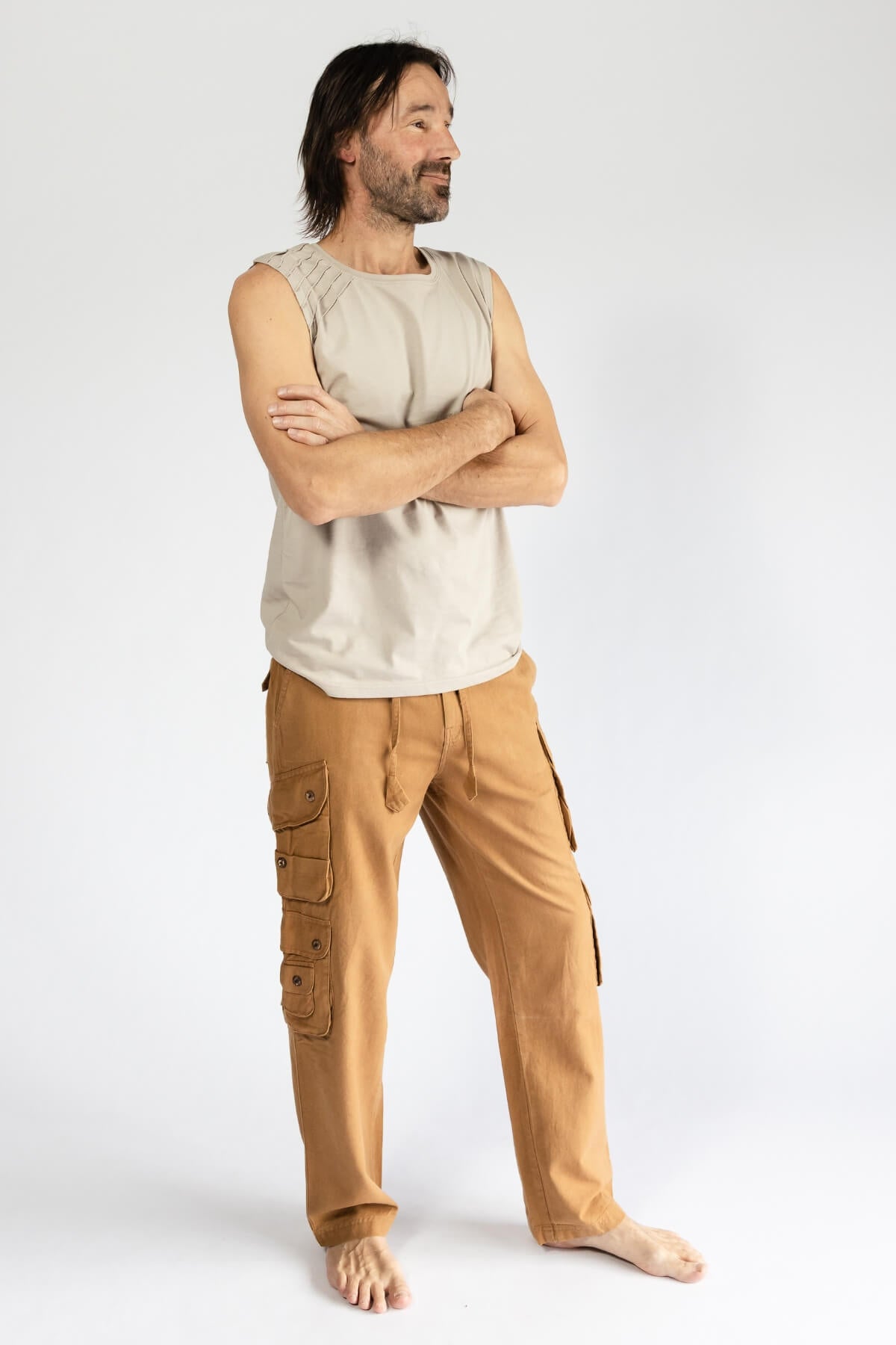 Surya Everyday Cotton Cargo Pants for Men - right side view