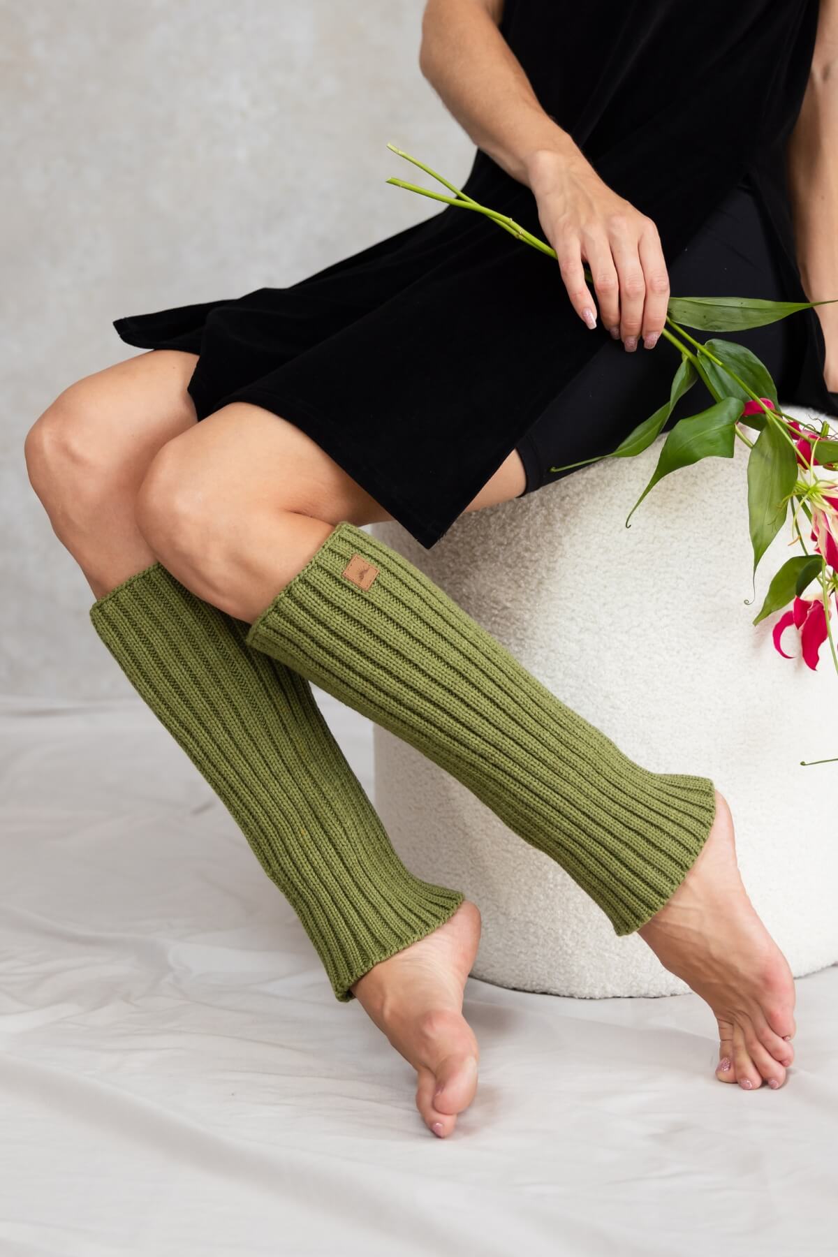 Surya Ethical Merino Wool Leg Warmers - very stretchy