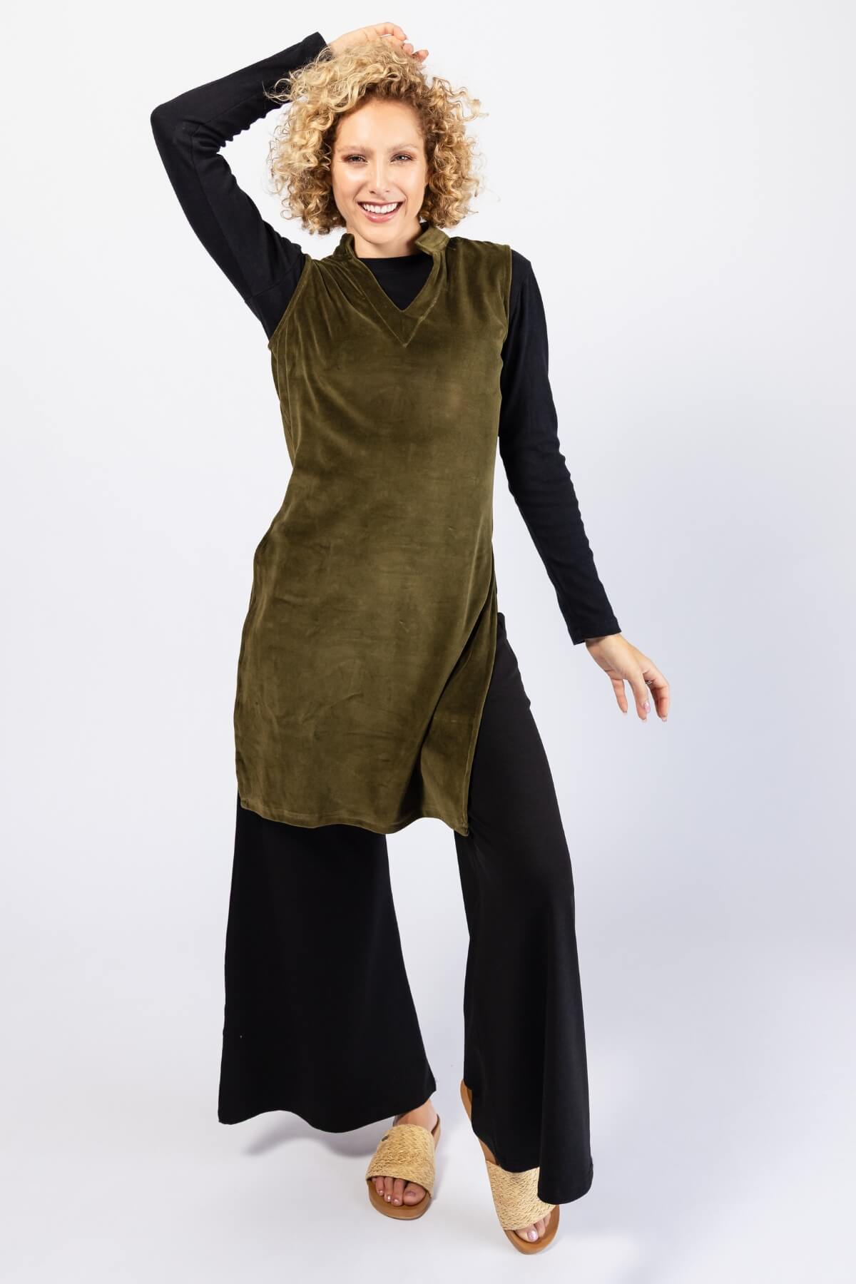 Surya Organic Cotton Velvet Pinafore - neckline detail