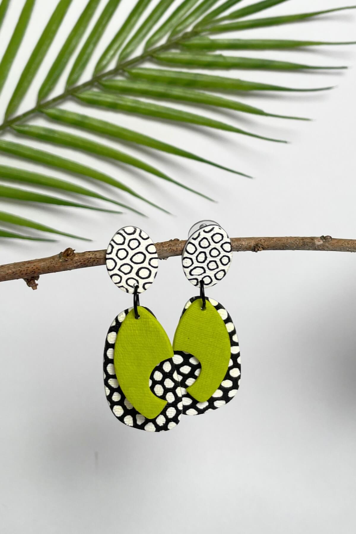 Surya Ethical Polymer Clay Earrings from Nepal - Green Flat Disc Style