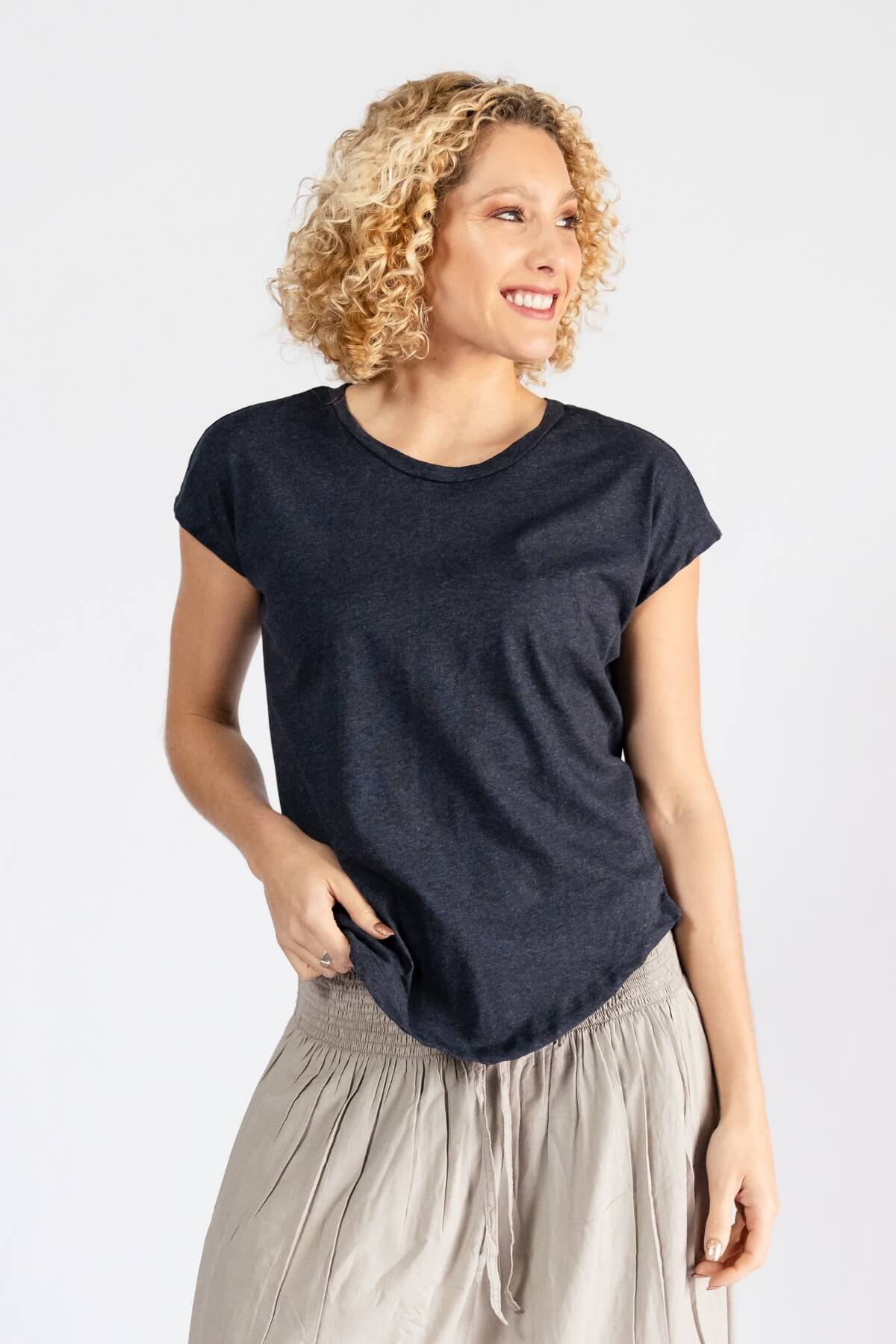 Surya Organic Cotton Basic T-Shirt - navy colour