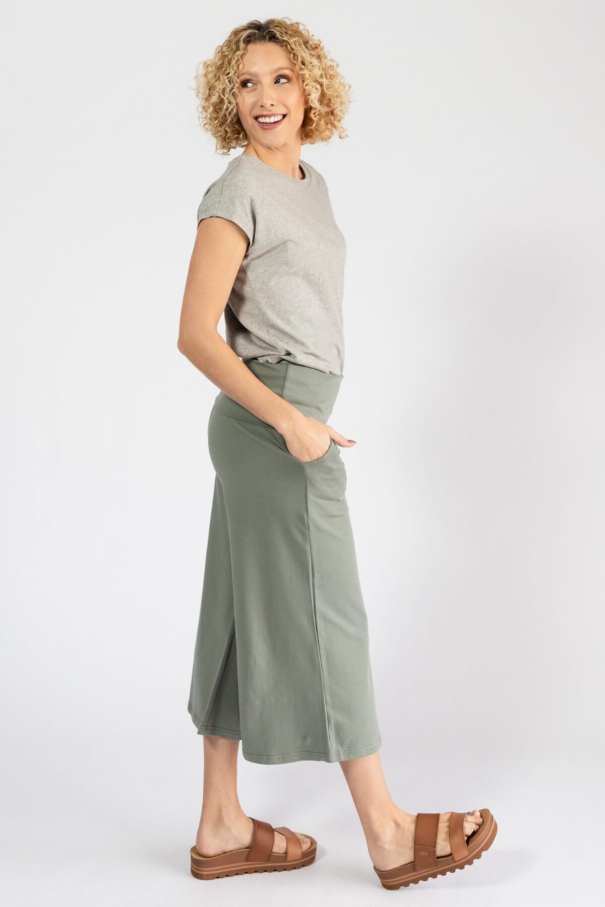 Surya Organic Cotton Cropped Freedom Pants - right side view