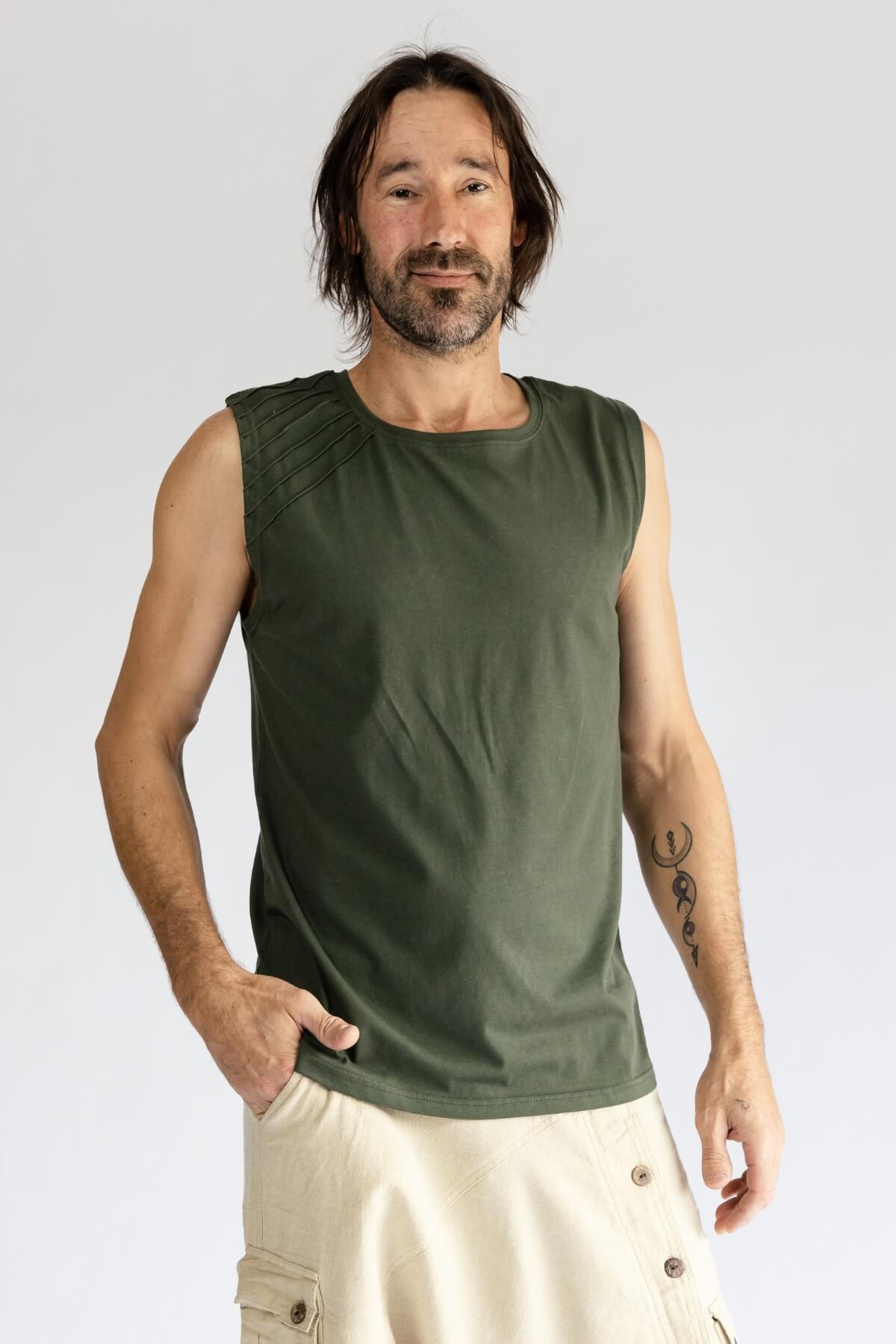 Surya Organic Cotton Singlet Top for Men - detail on shoulder