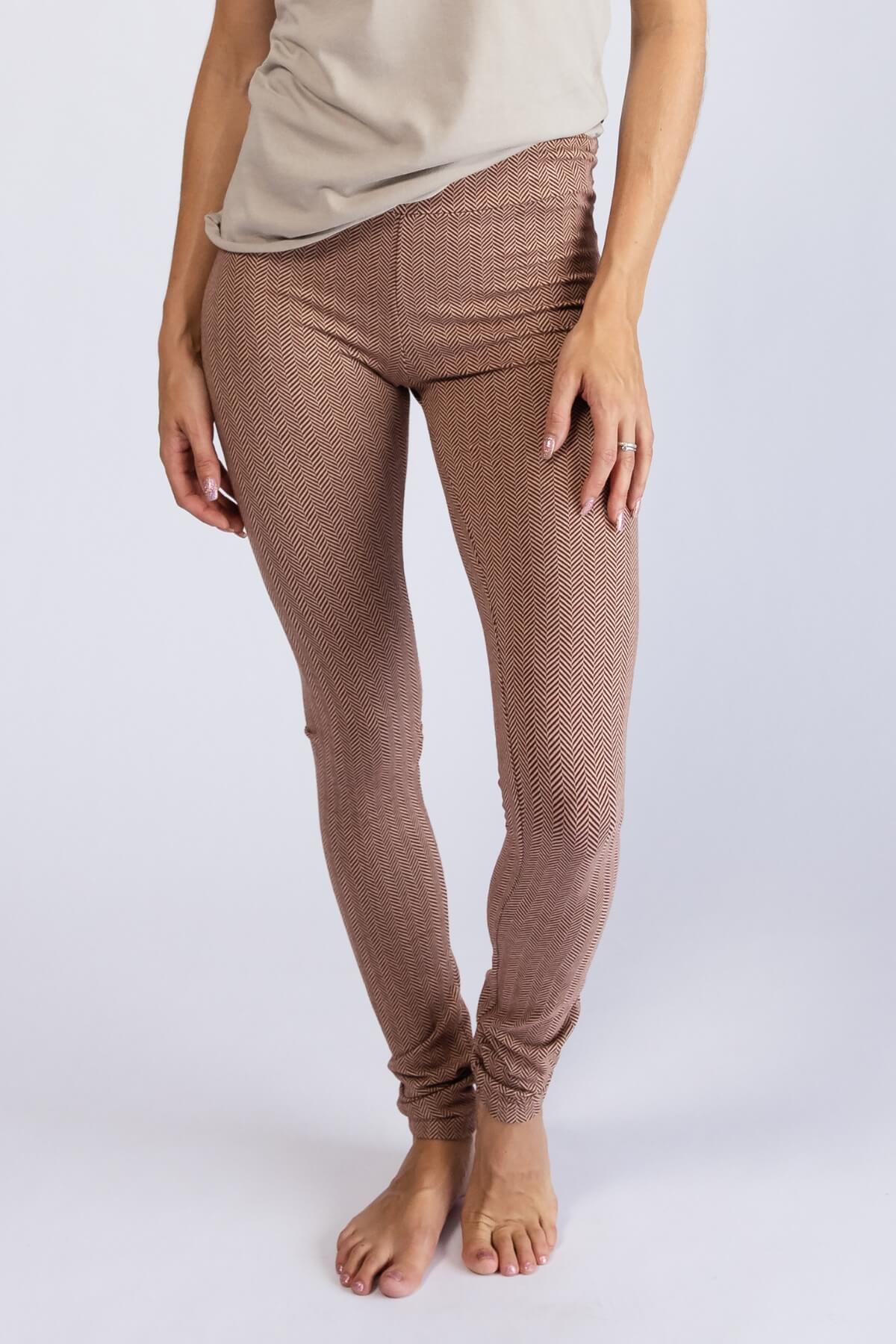 Surya Organic Cotton Jacquard Leggings - jacquard detail