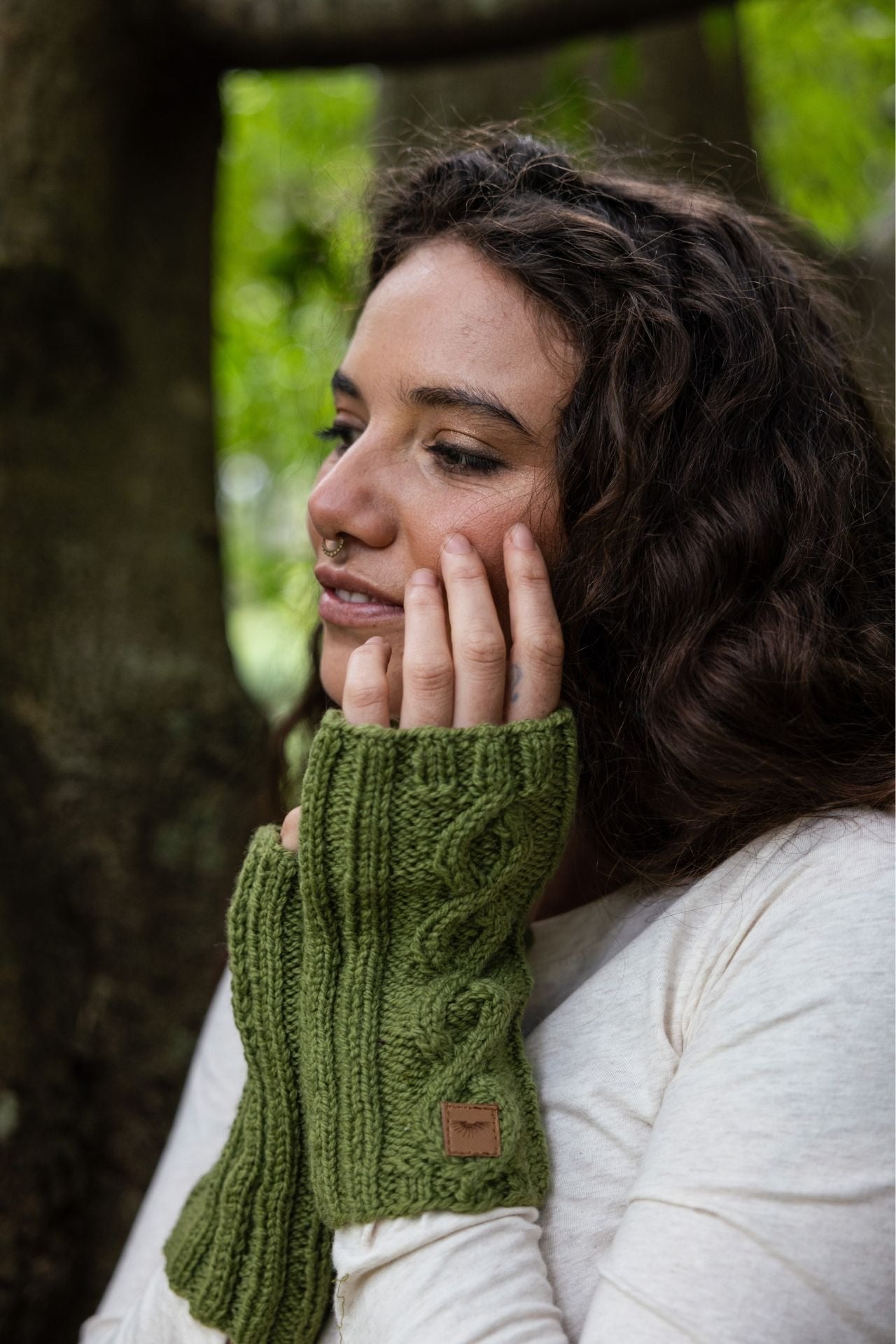 Surya Australia Ethical Merino Wool Arm Warmers made in Nepal - Green