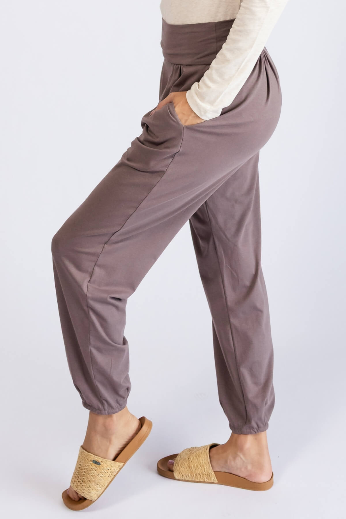 Surya Organic Cotton Drift Pants - ankle detail