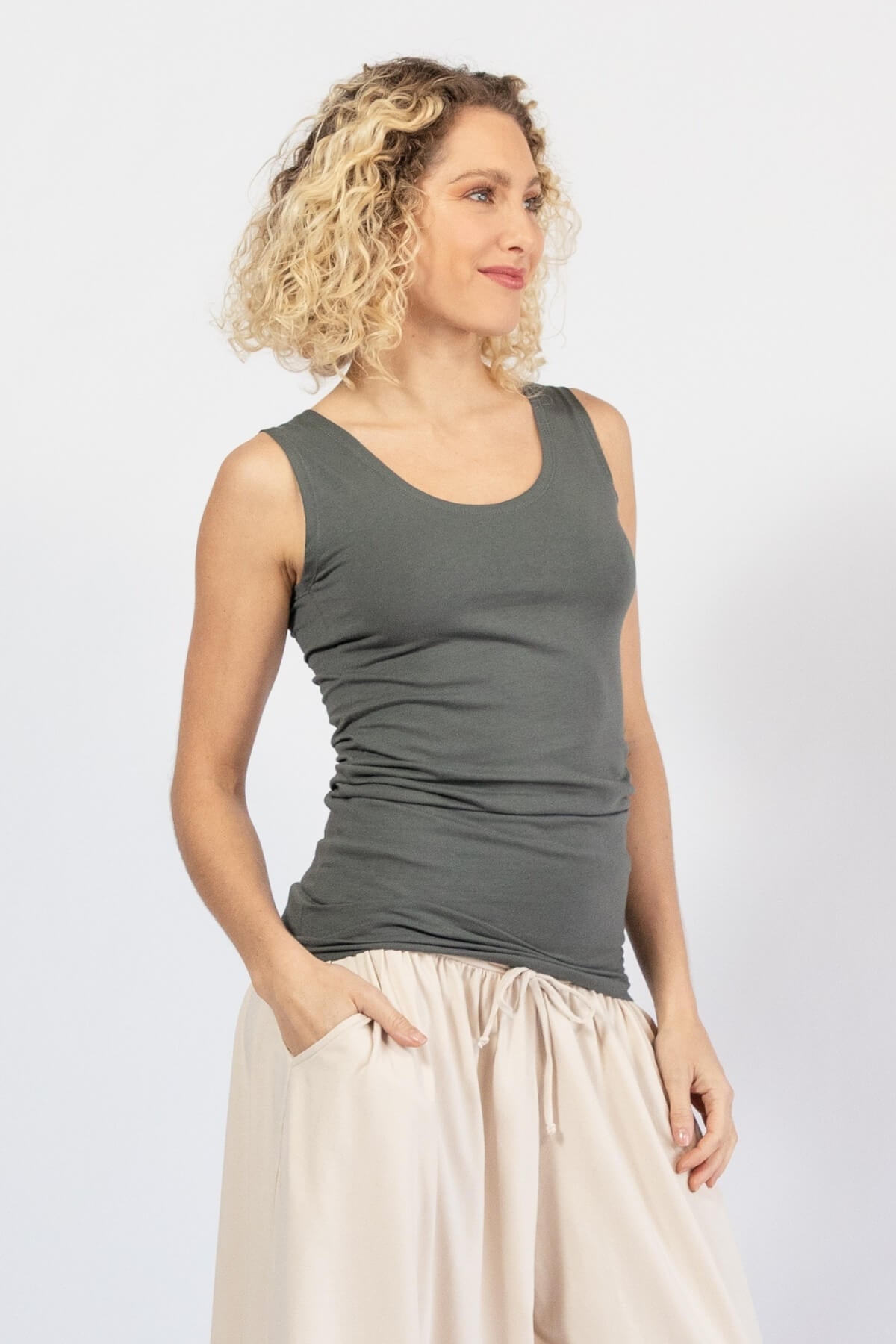 Wide sleeve organic cotton singlet tops for women – right side view