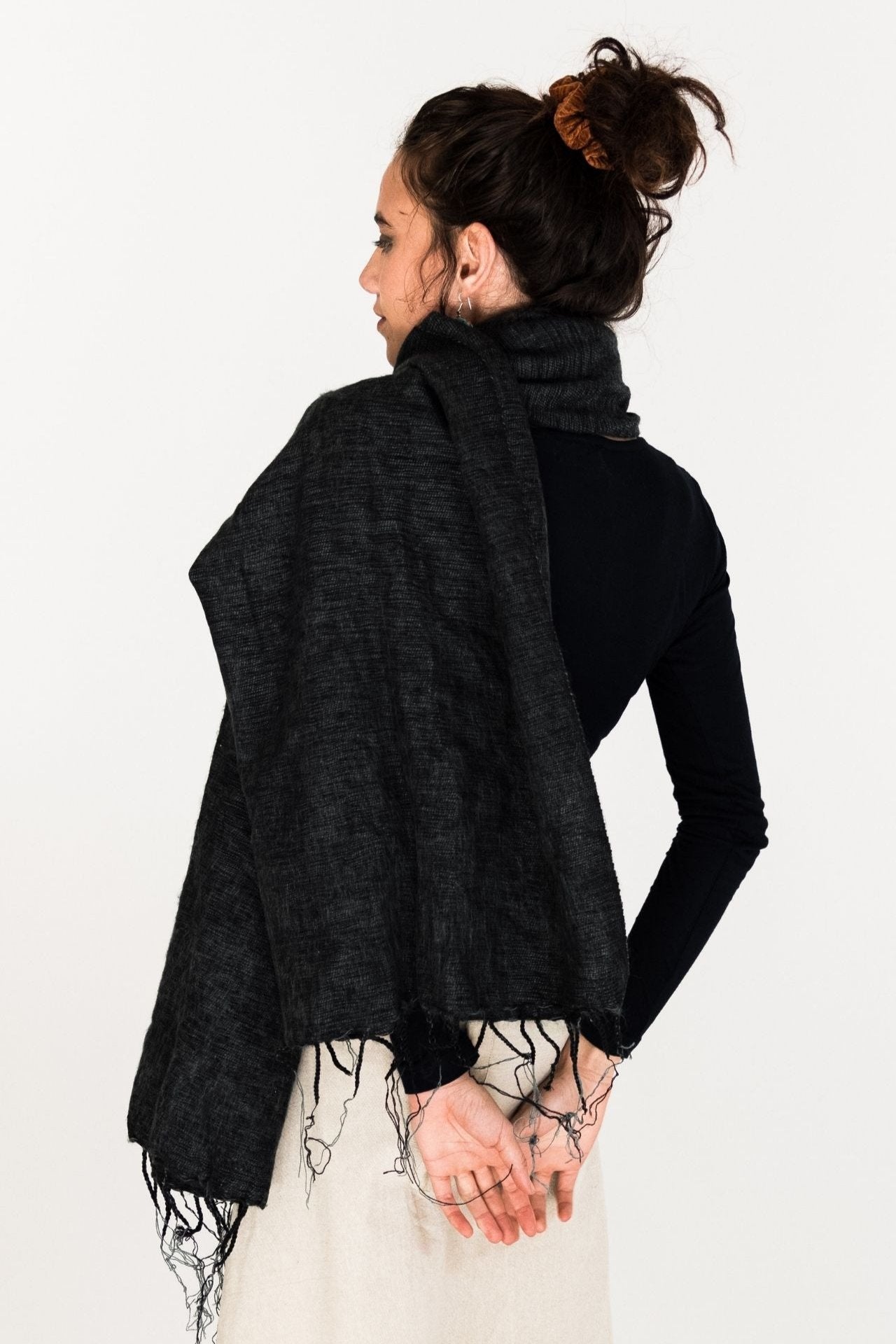 Surya Australia Ethical Himalayan Throw Rug from Nepal - Charcoal #colour_charcoal