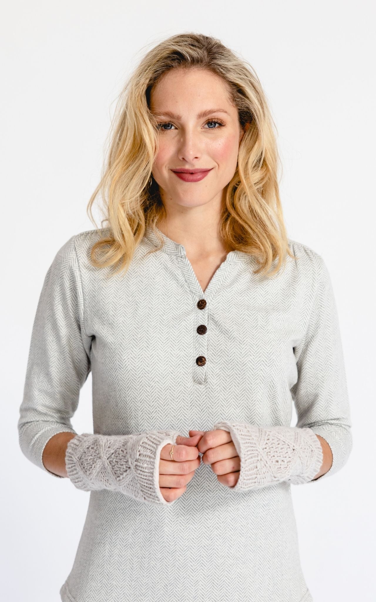 Surya Australia Ethically made Merino wool hand warmers from Nepal - oatmeal