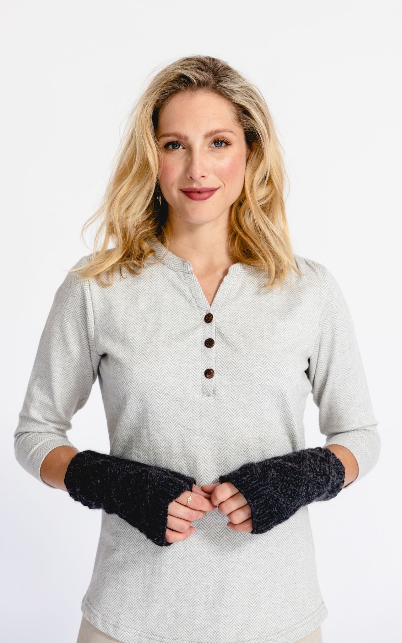 Surya Australia Ethically made Merino wool hand warmers from Nepal - charcoal