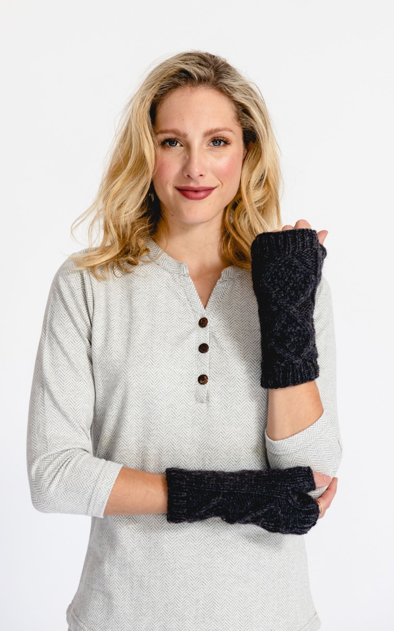 Surya Australia Ethically made Merino wool hand warmers from Nepal - charcoal