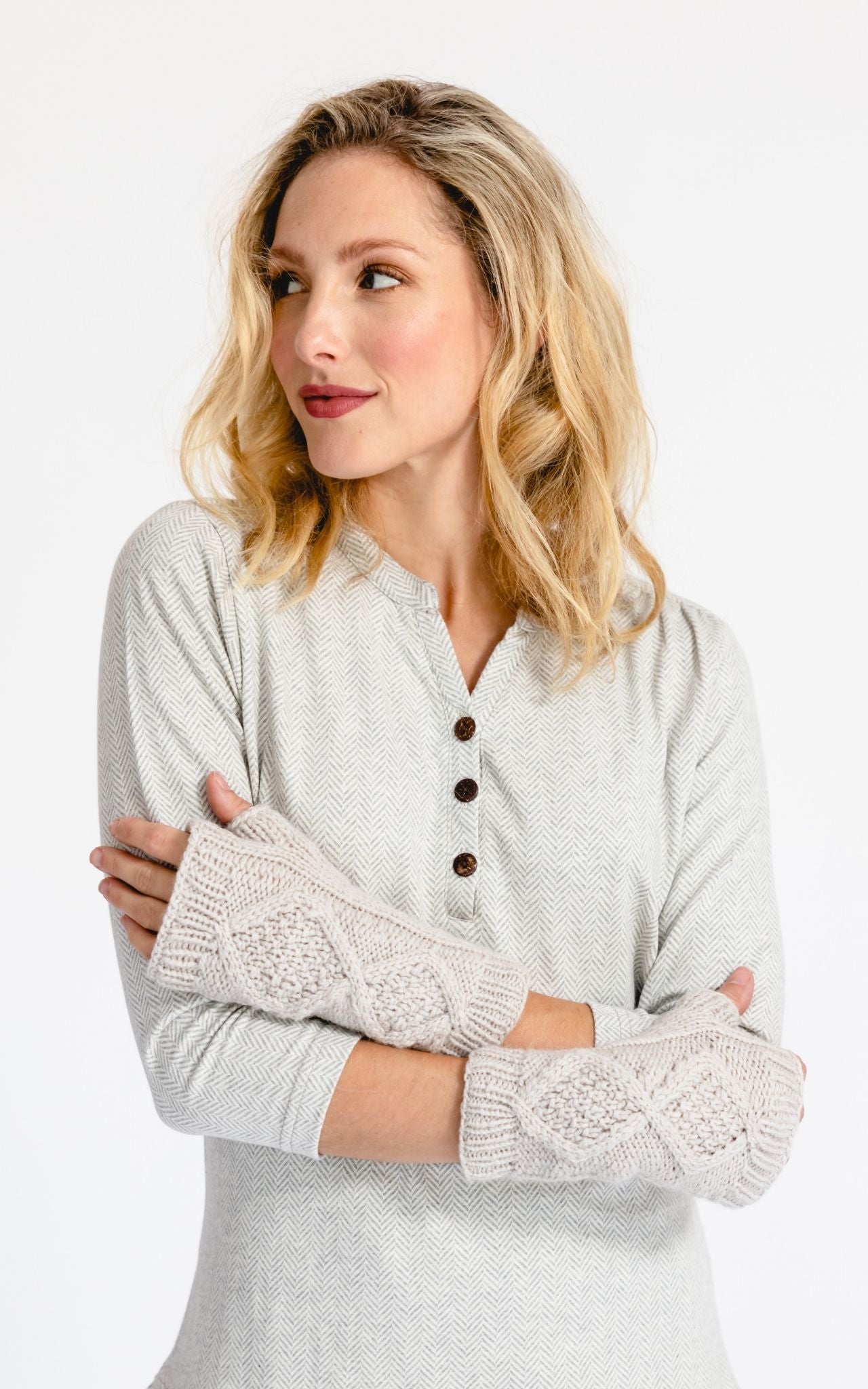 Surya Australia Ethically made Merino wool hand warmers from Nepal - oatmeal