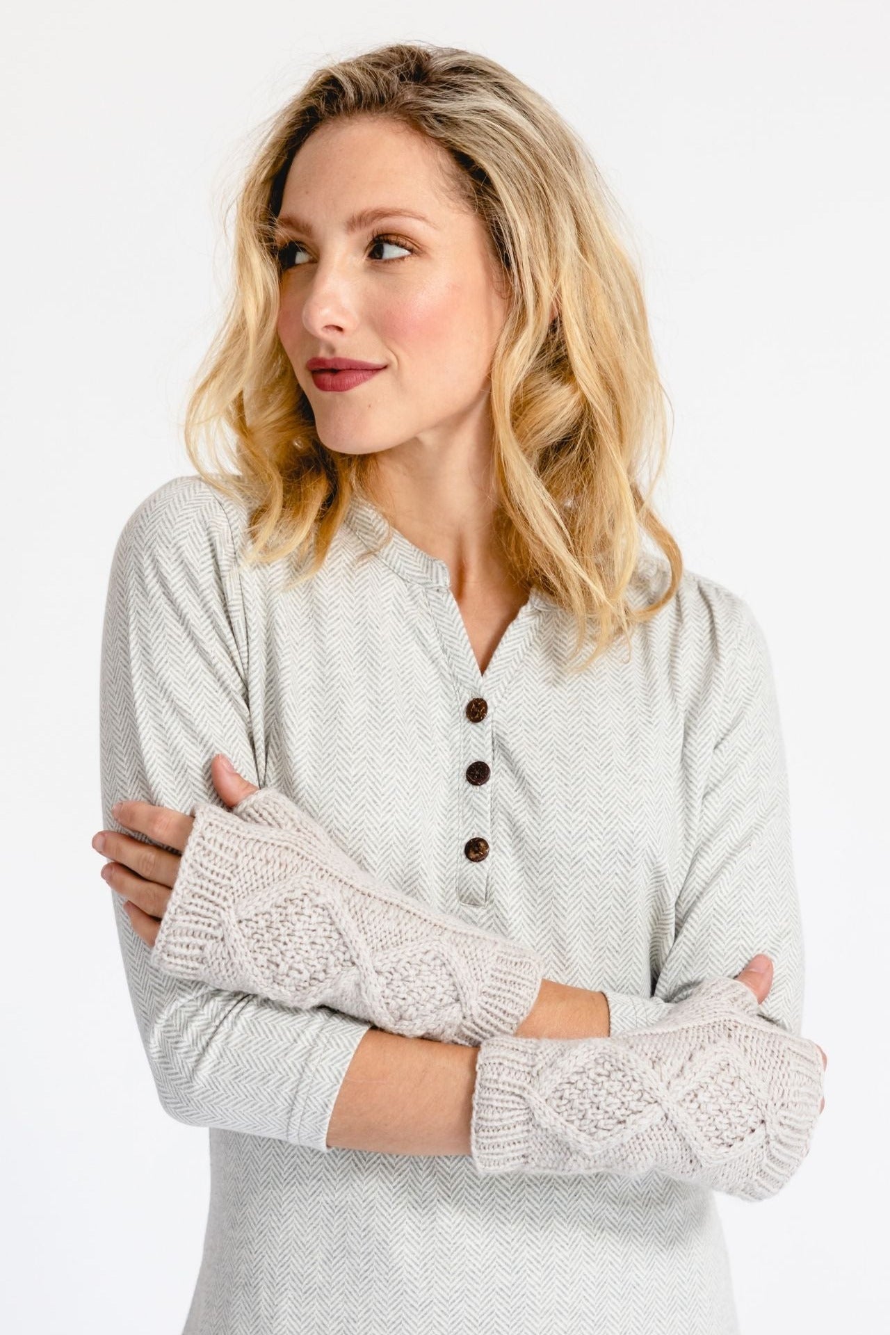 Surya Australia Ethically made Merino wool hand warmers from Nepal - oatmeal