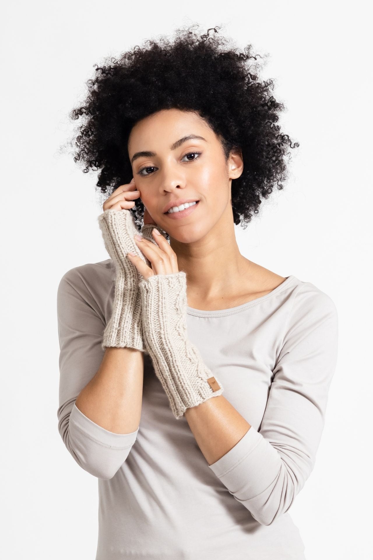 Surya Australia Ethical Merino Wool Arm Warmers made in Nepal - Oatmeal