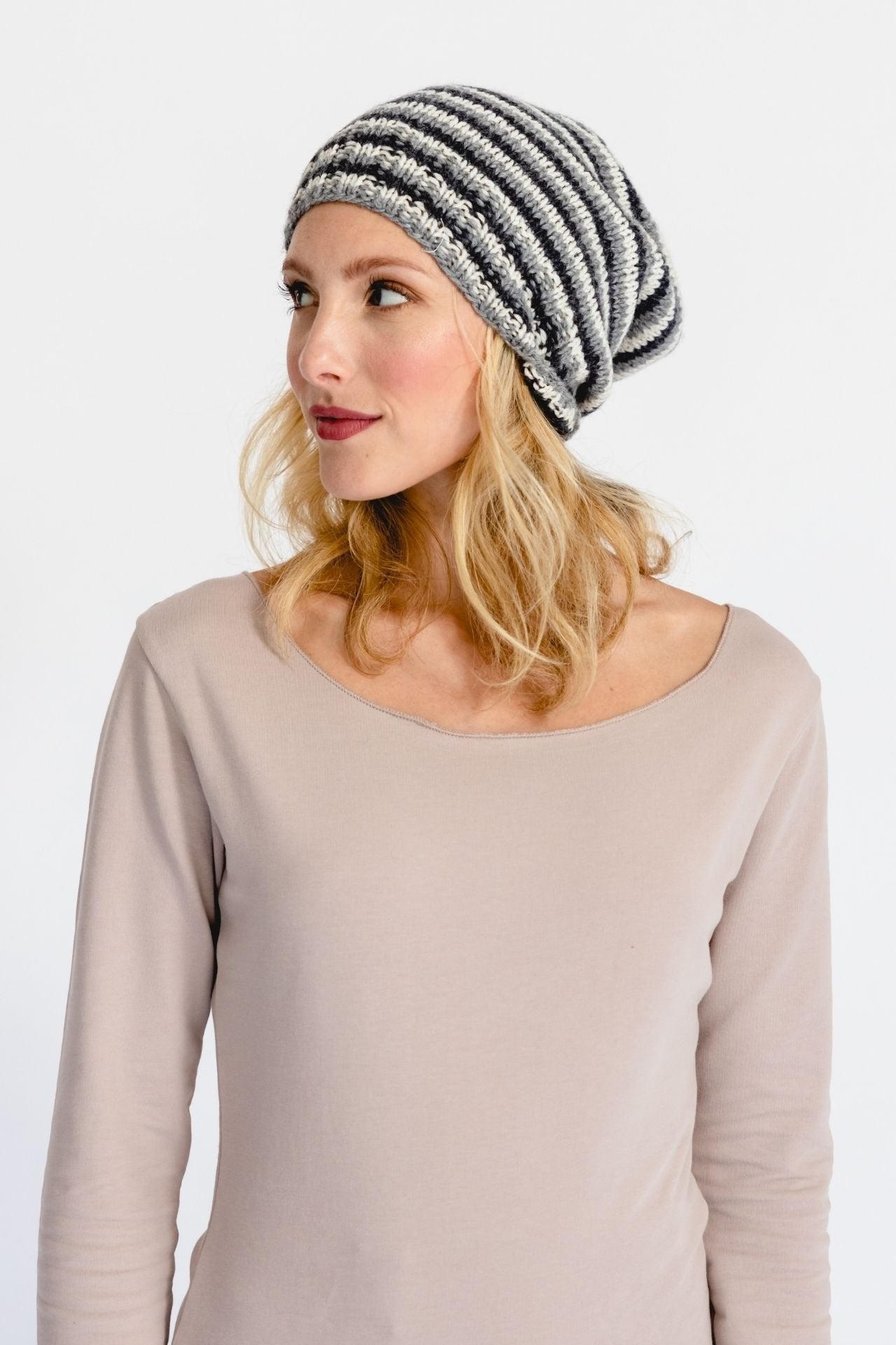 Surya Australia Ethical Merino Wool Slouch Beanie from Nepal - Charcoal