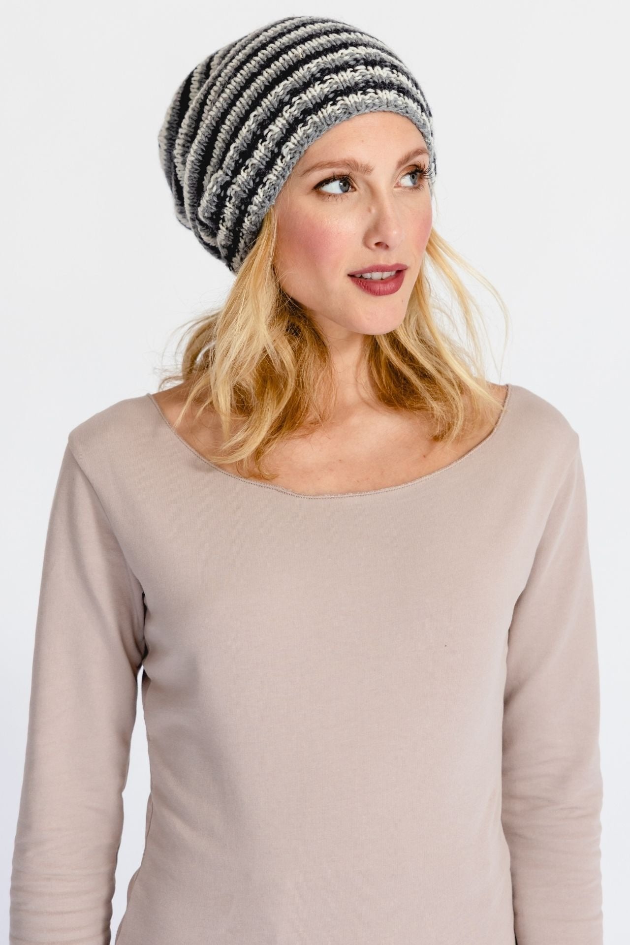 Surya Australia Ethical Merino Wool Slouch Beanie from Nepal - Charcoal