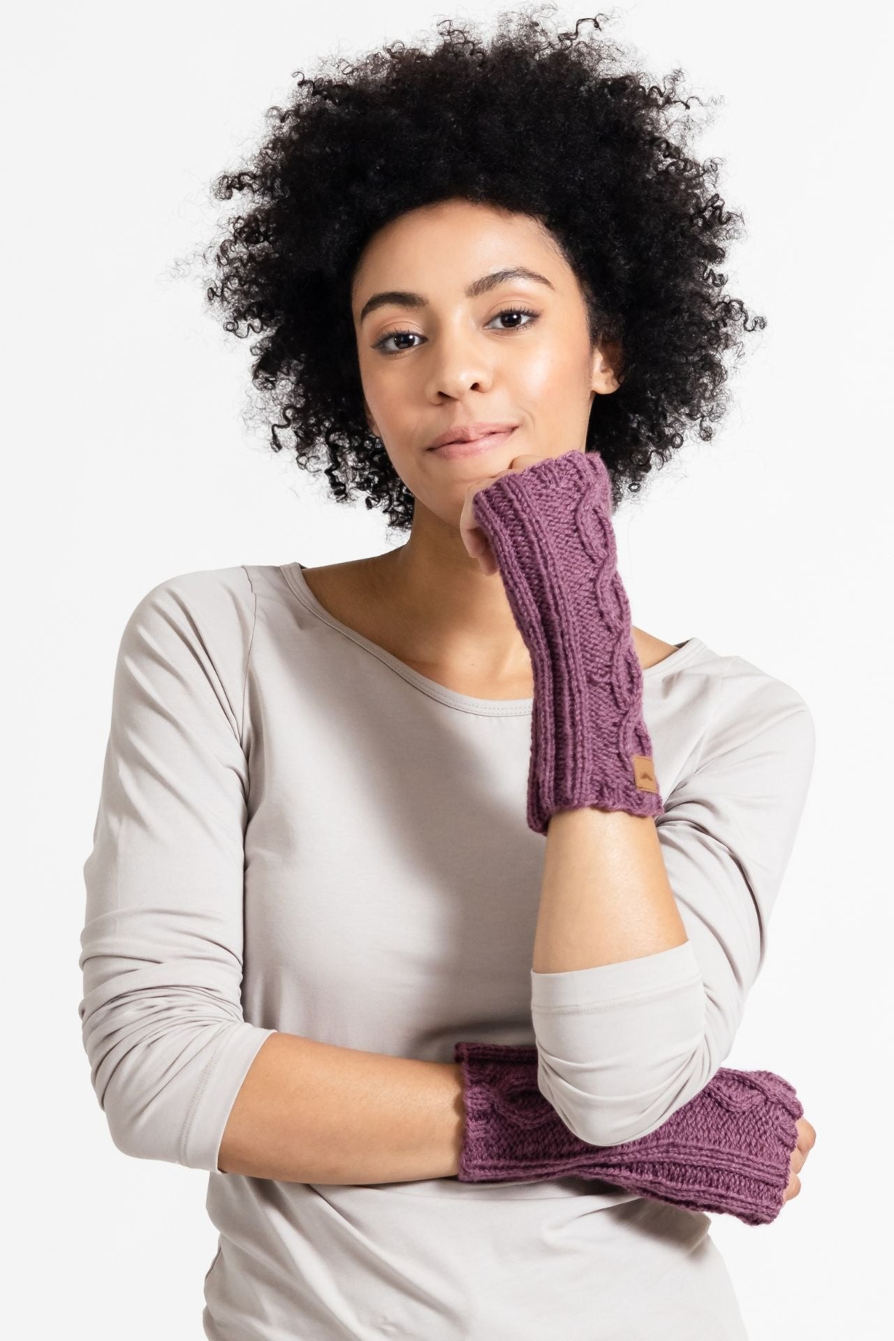 Surya Australia Ethical Merino Wool Arm Warmers made in Nepal - Dusty Mauve