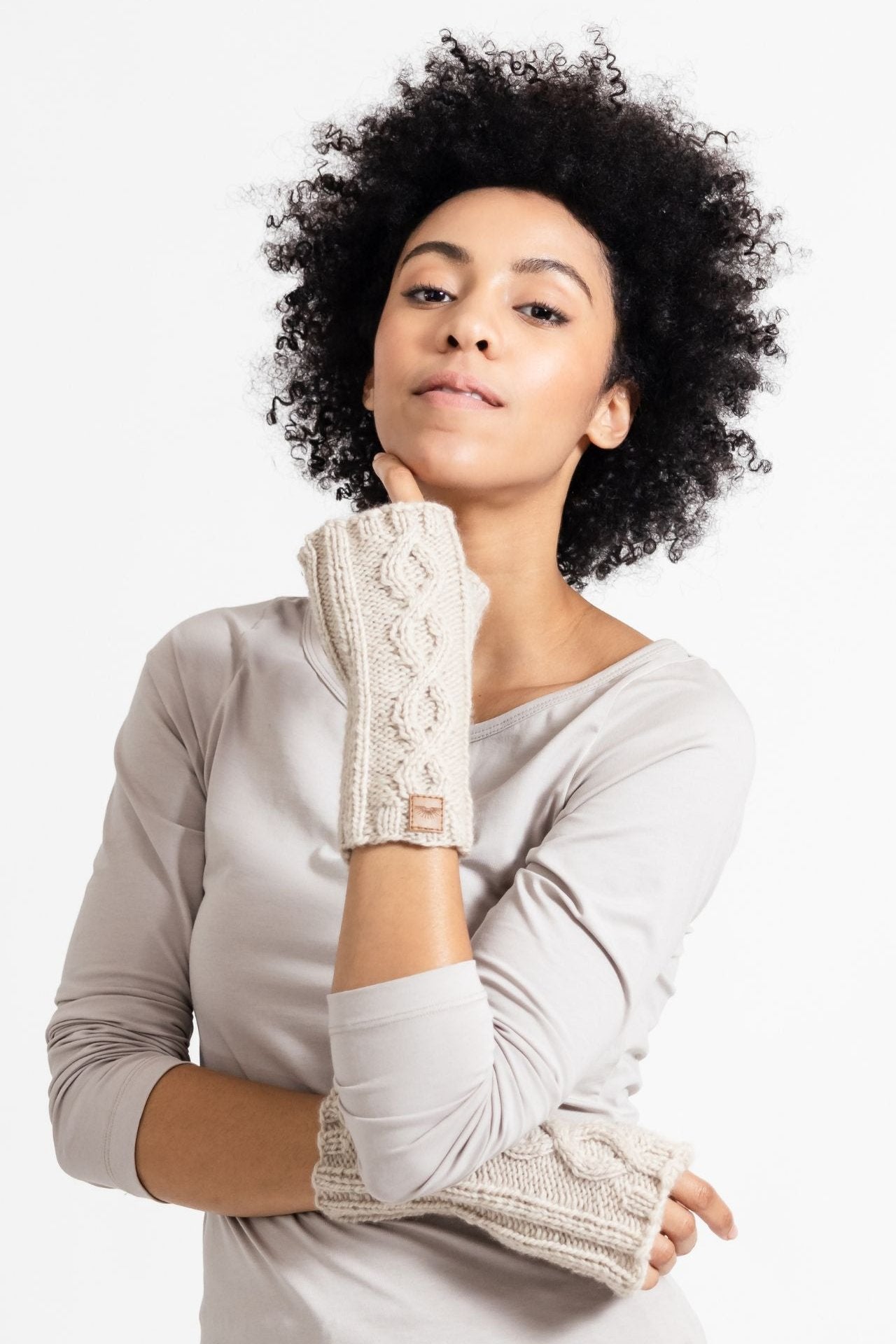 Surya Australia Ethical Merino Wool Arm Warmers made in Nepal - Oatmeal