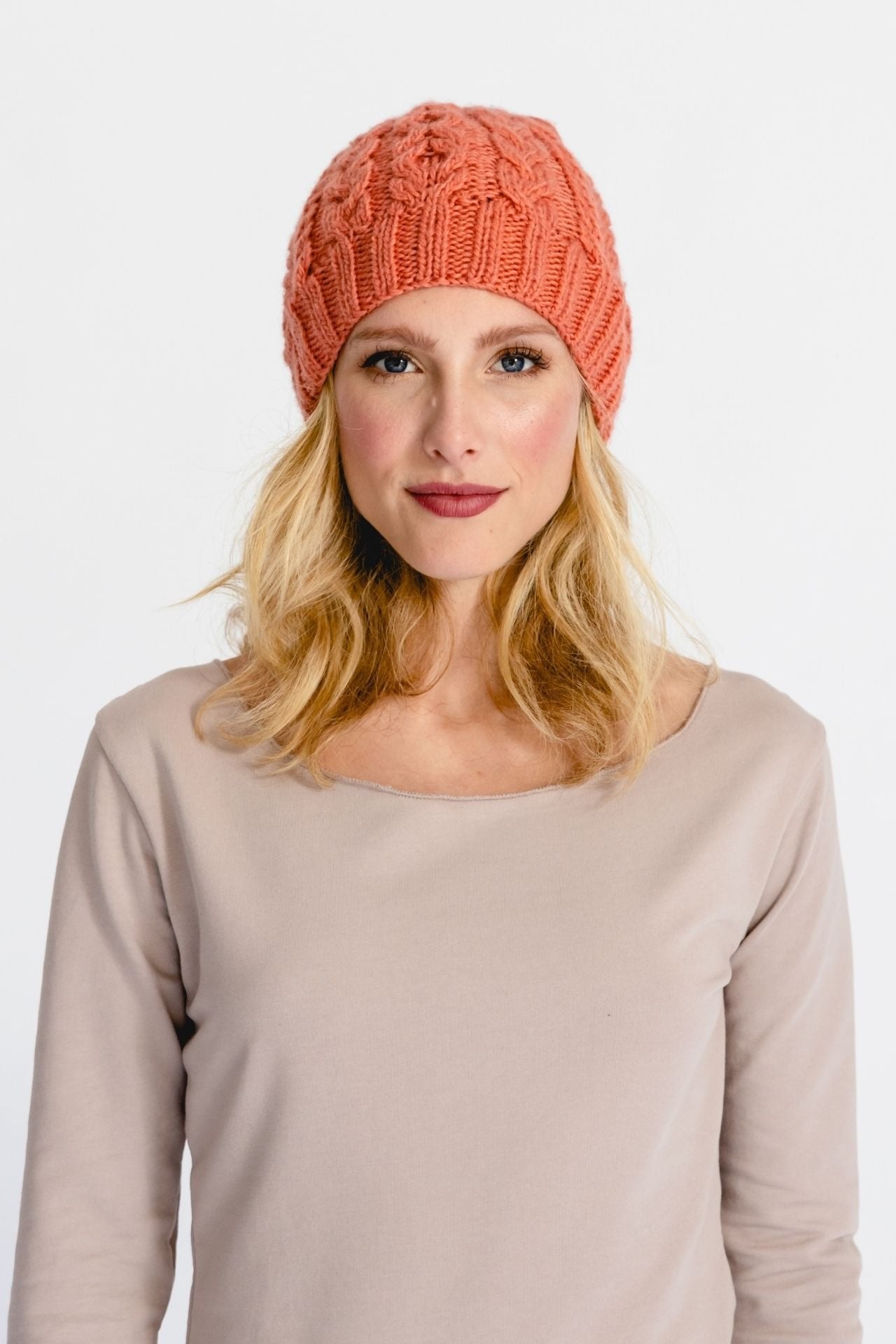 Surya Australia Ethical Cable Knit Merino Wool Beanie from Nepal - Tangerine