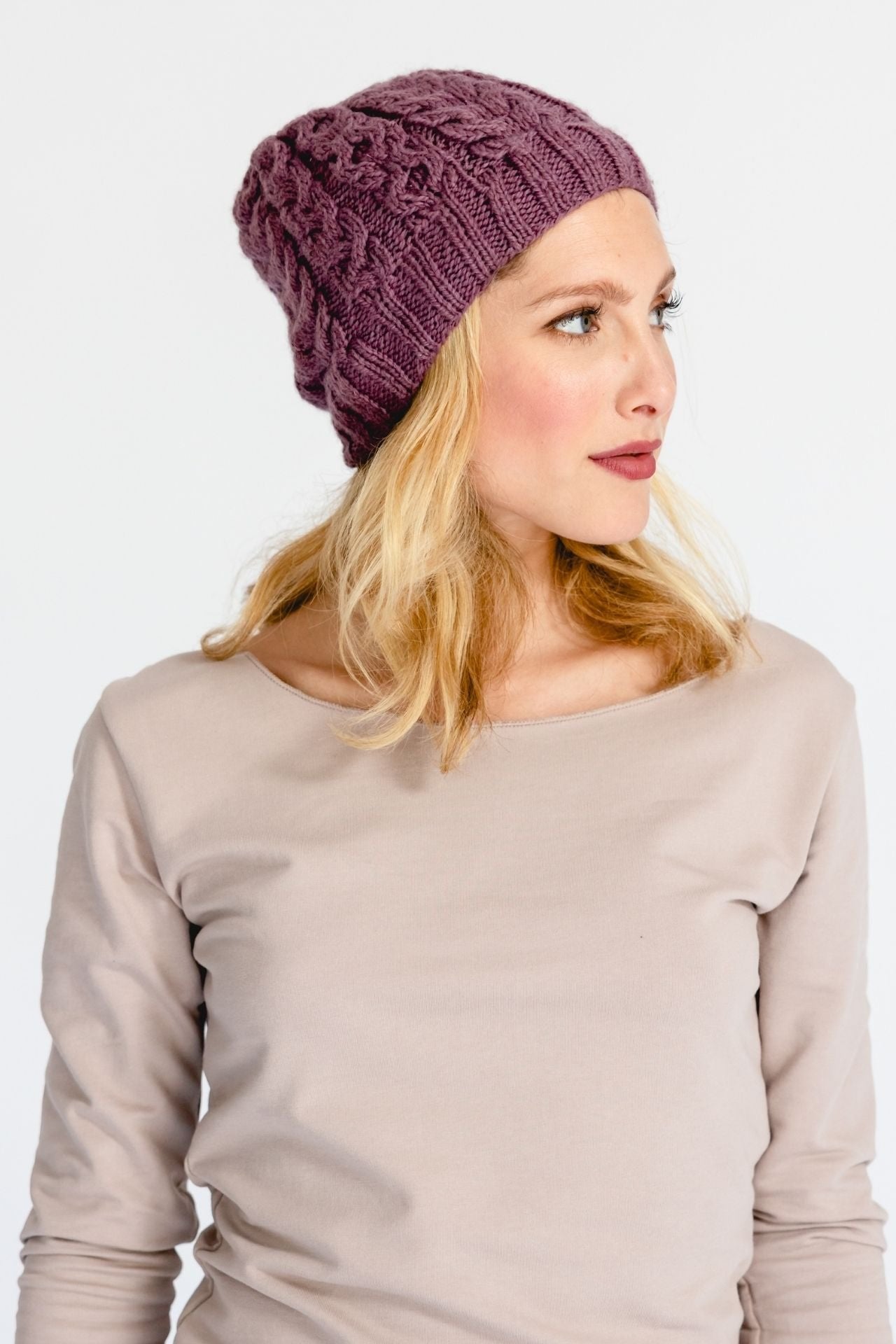 Surya Australia Ethical Cable Knit Merino Wool Beanie from Nepal - Dusty Mauve