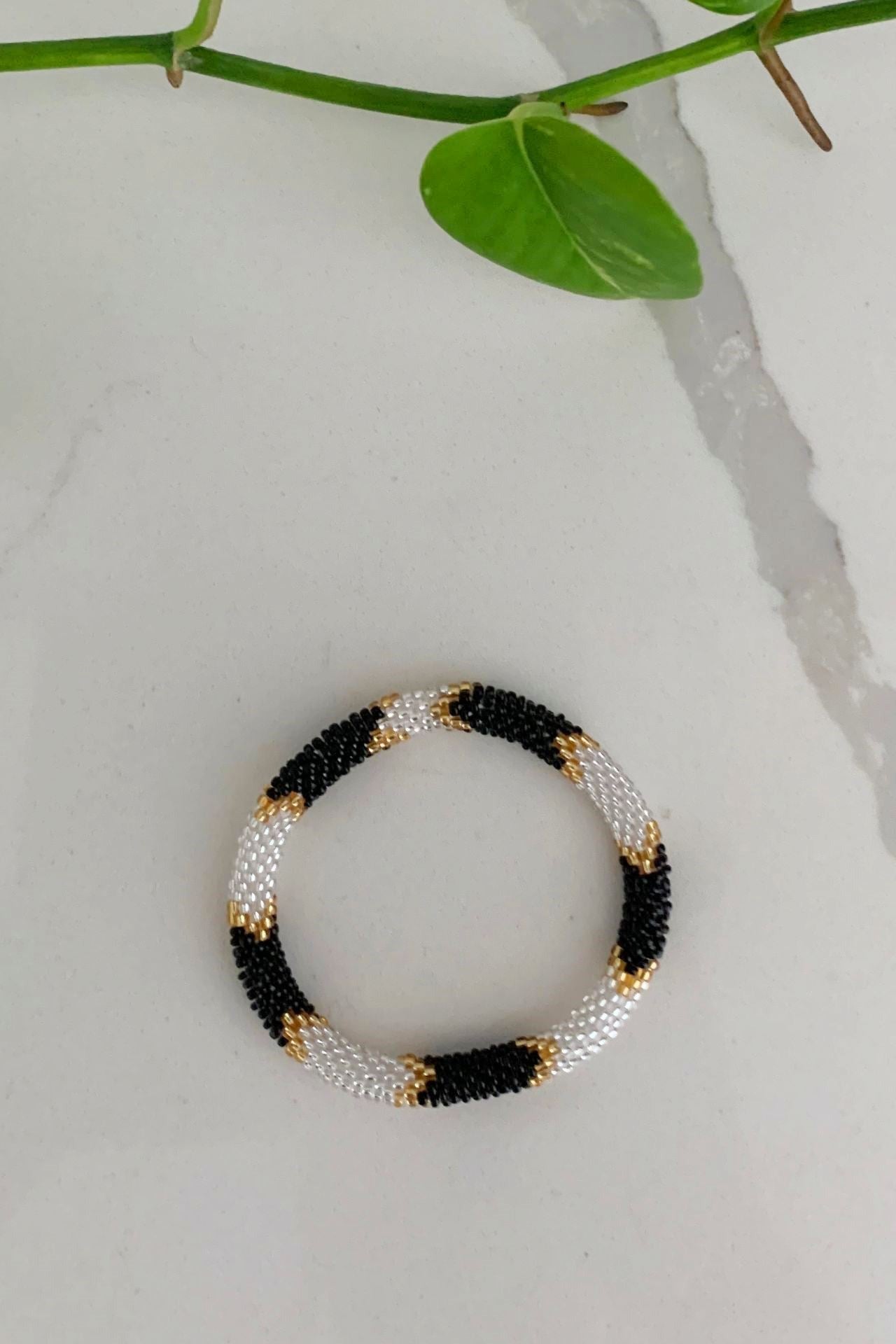 Surya Australia Rolling Beaded Bracelet made in Nepal - Zysia