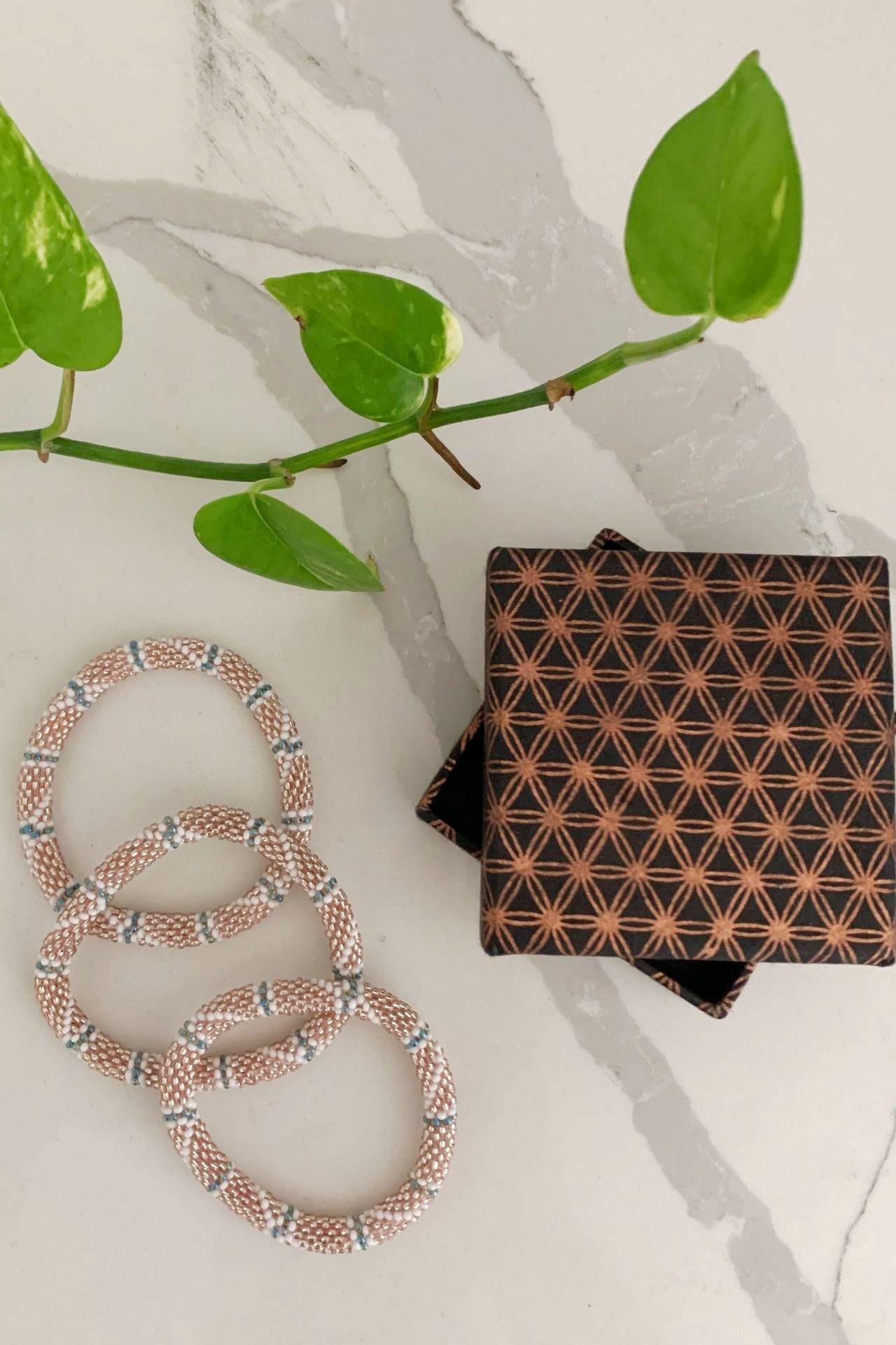 Surya Australia Rolling Beaded Bracelet made in Nepal - Viadne