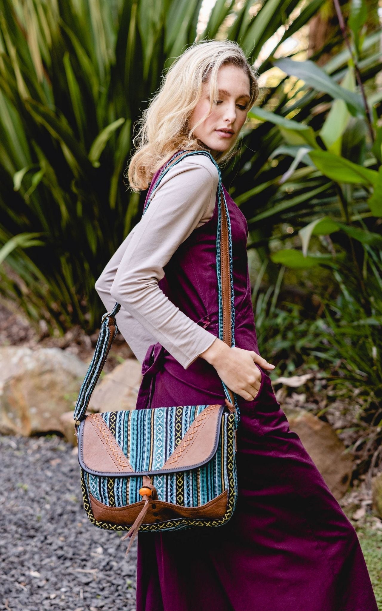 Surya Australia Buffalo Leather & Cotton Bag from Nepal - Bretagne