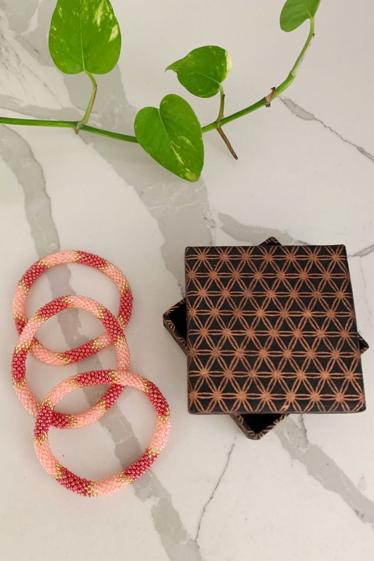 Surya Australia Rolling Beaded Bracelet made in Nepal - Fawtle