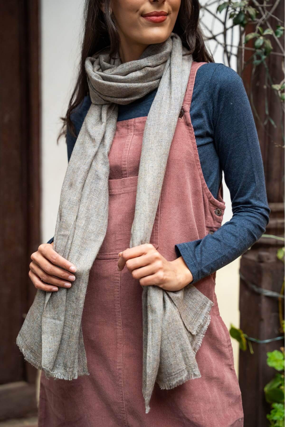 Surya Ethical Cashmere Shawl made in Nepal - Grey