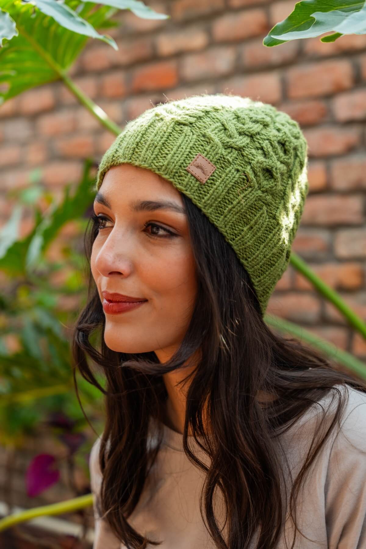 Hand knitted merino wool beanie for women - green