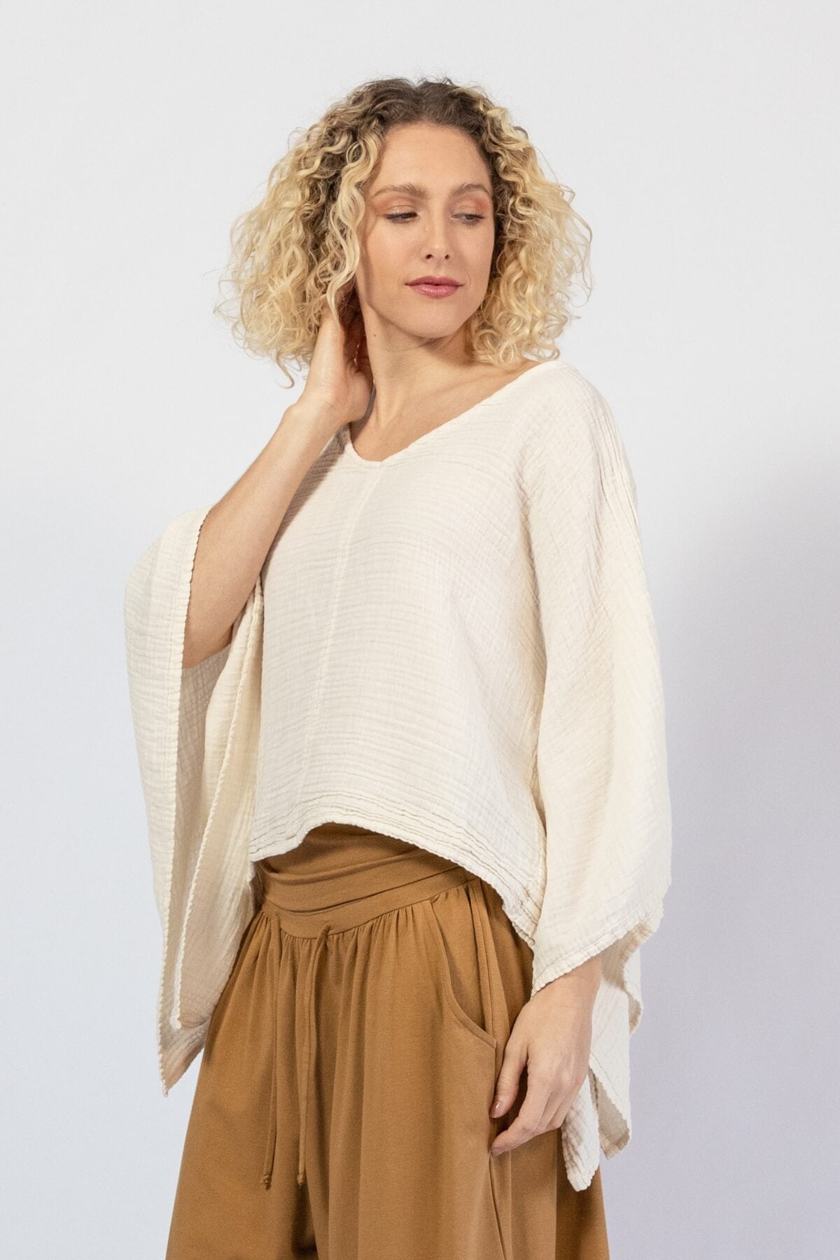 Muslin cotton kimono sleeve top for women – left side view