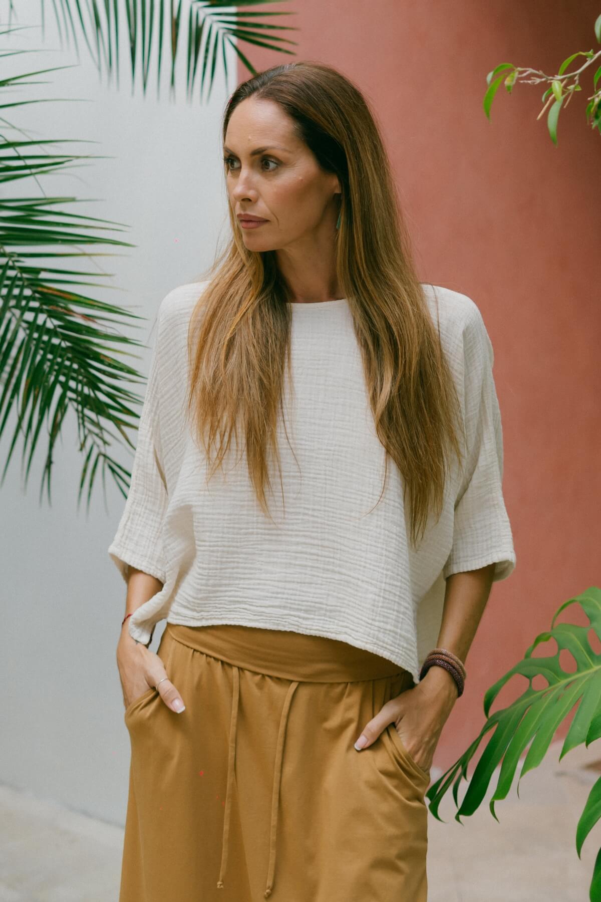Lightweight muslin cotton top for women - ethically made in Nepal