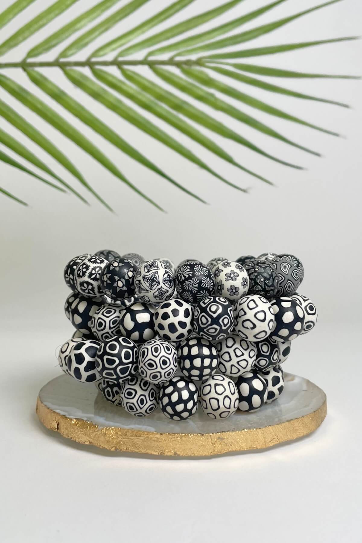 Fair trade polymer clay bracelets made in Nepal – black and white