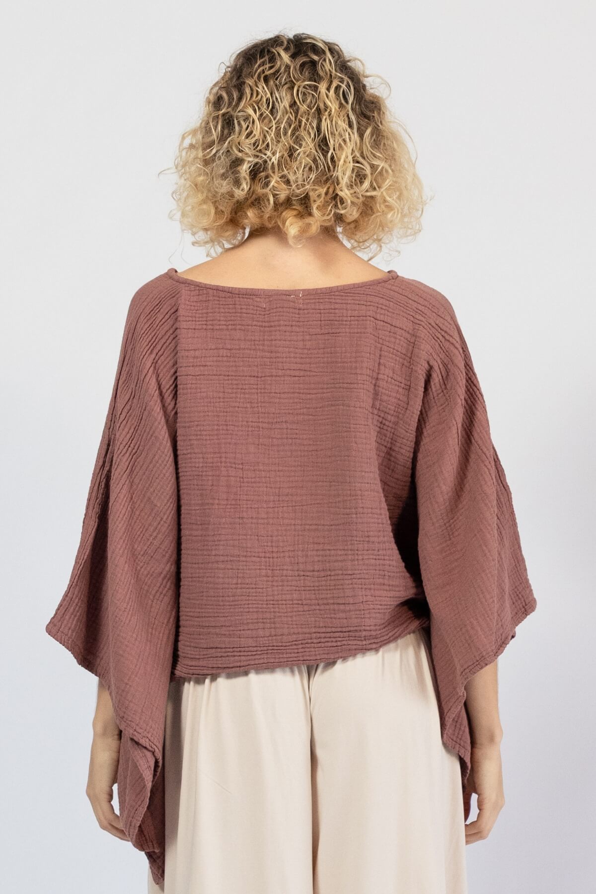 Kimono sleeve muslin cotton top for women – rear view