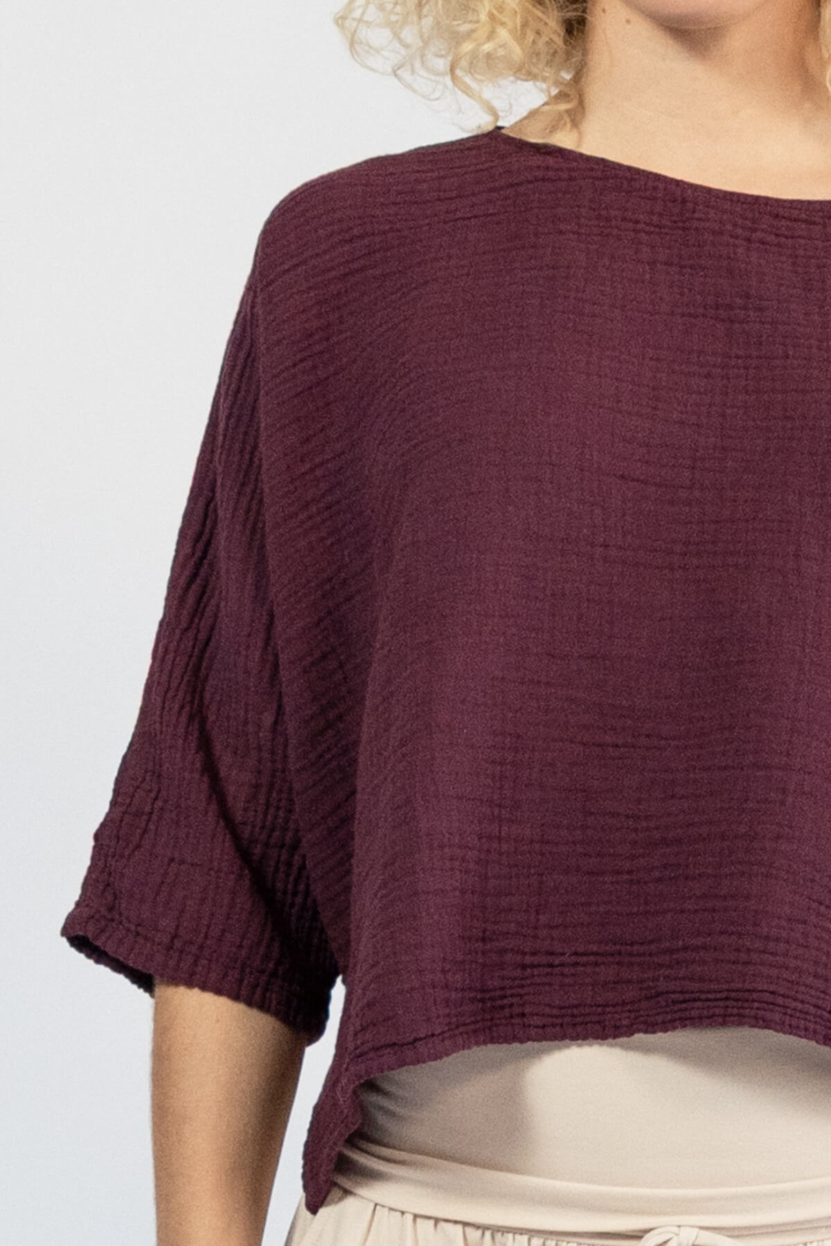 Lightweight muslin cotton top for women – crinkle cotton detail