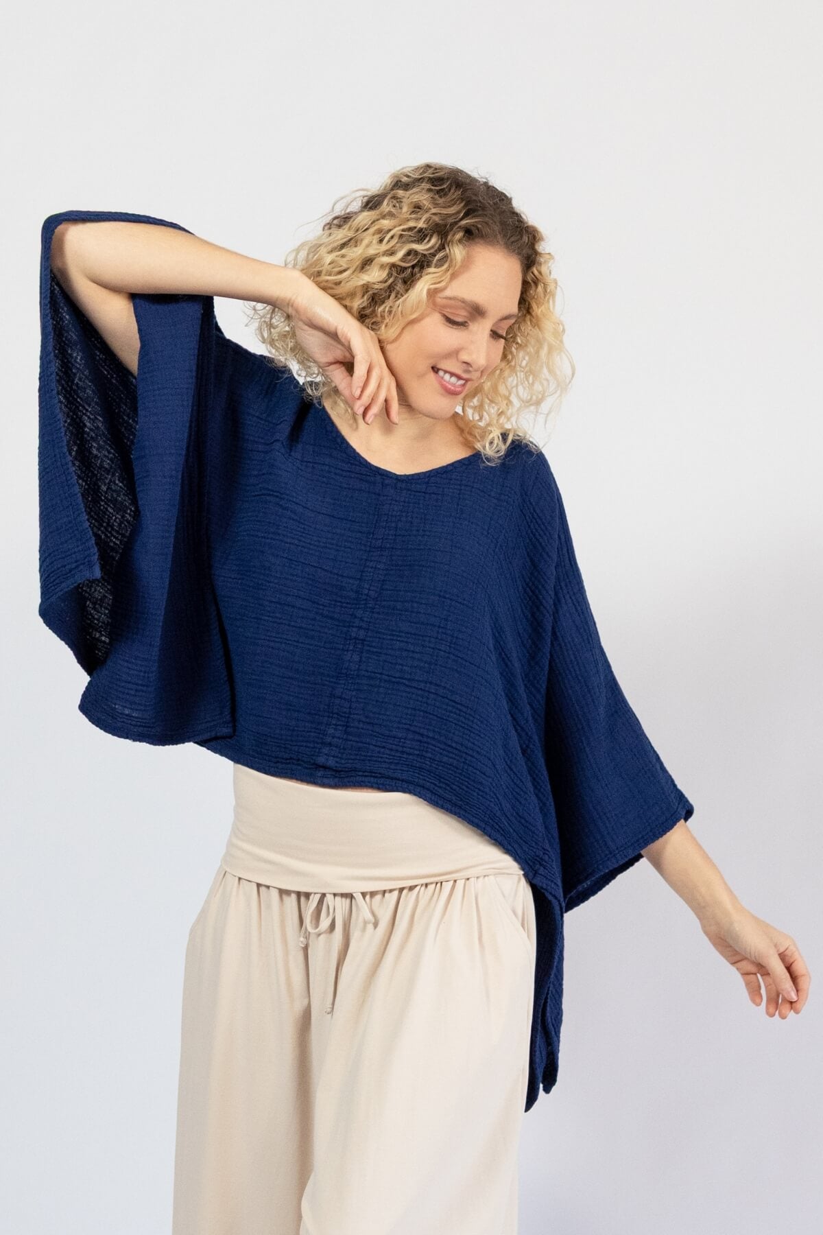 Kimono sleeve muslin cotton flow top for women – wide billowing sleeves