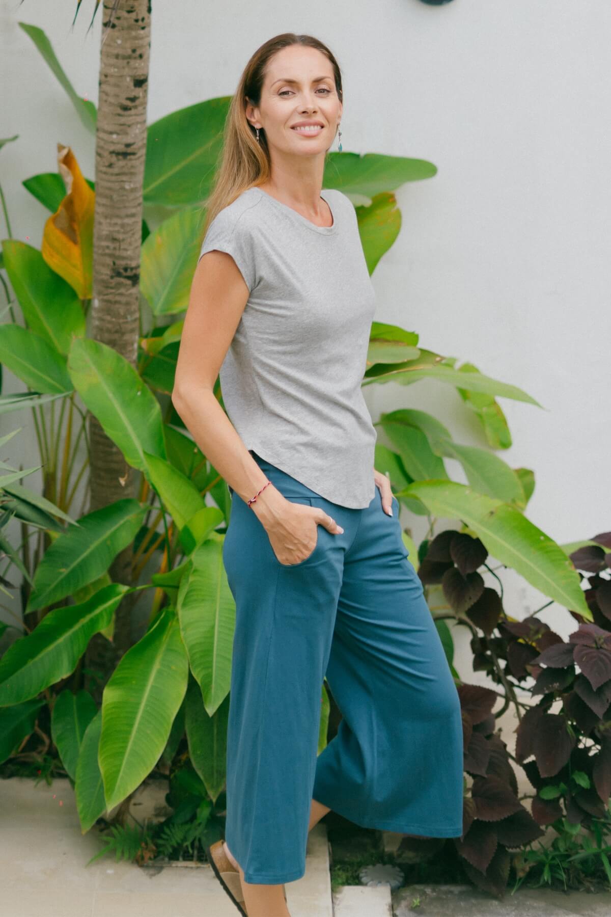 Surya Organic Cropped Freedom Pants for women