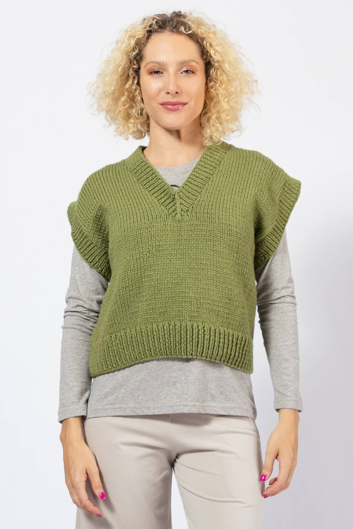 Cropped Merino Wool Vests for Women - Olive Green