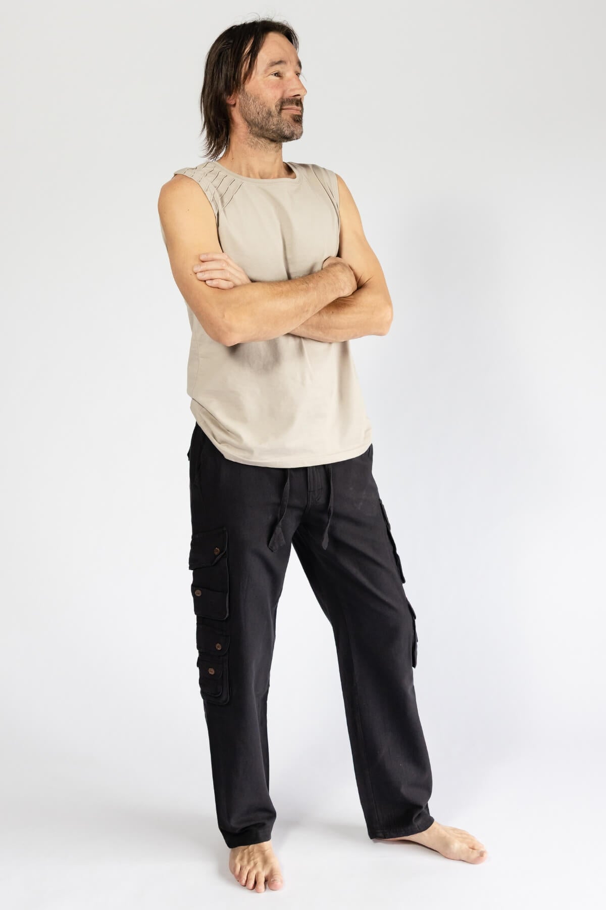 Surya Everyday Cargo Trousers for Men - right side view
