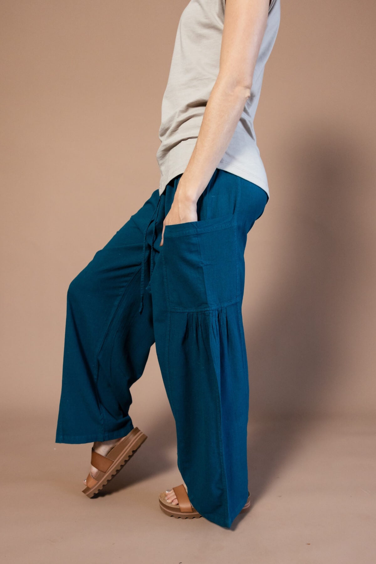 Surya Everyday Cotton Pants for Women - with pocket detail