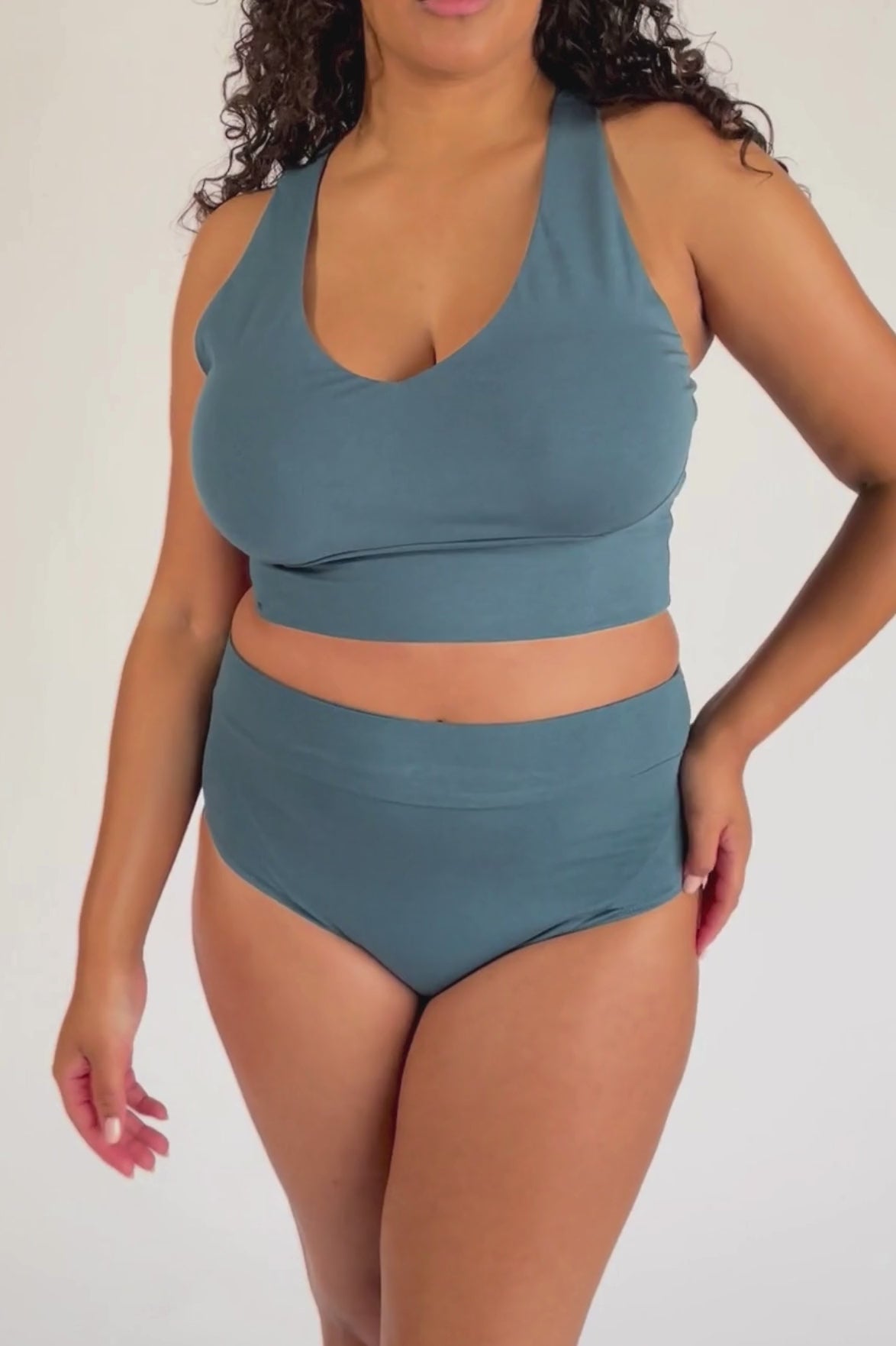 Organic Cotton Briefs - stretch video detail