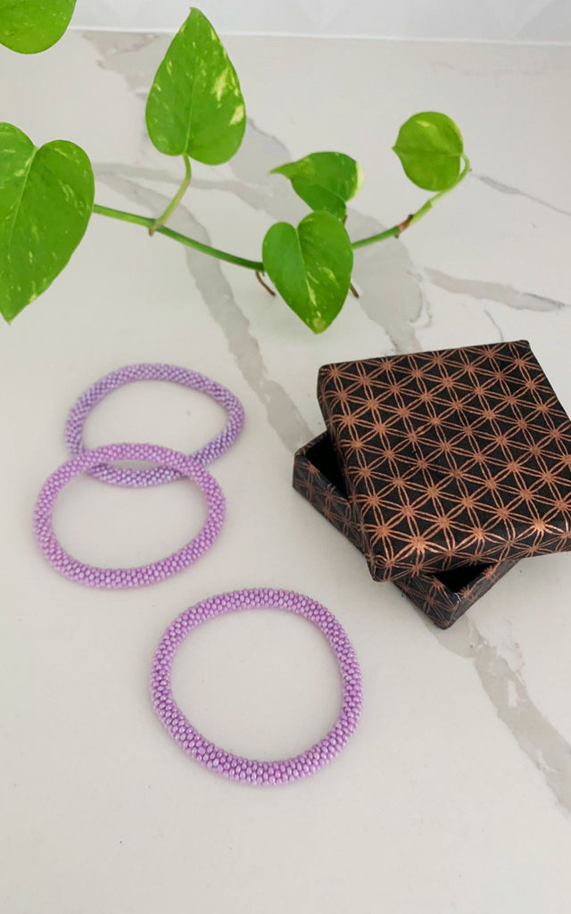 Surya Australia Ethical Roll-on Beaded Bracelet from Nepal - Lilac