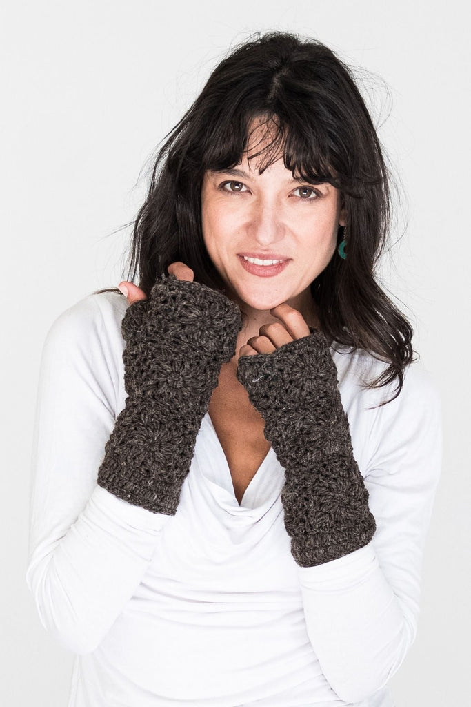 Surya Australia Woolen Hand warmers from Nepal - Charcoal